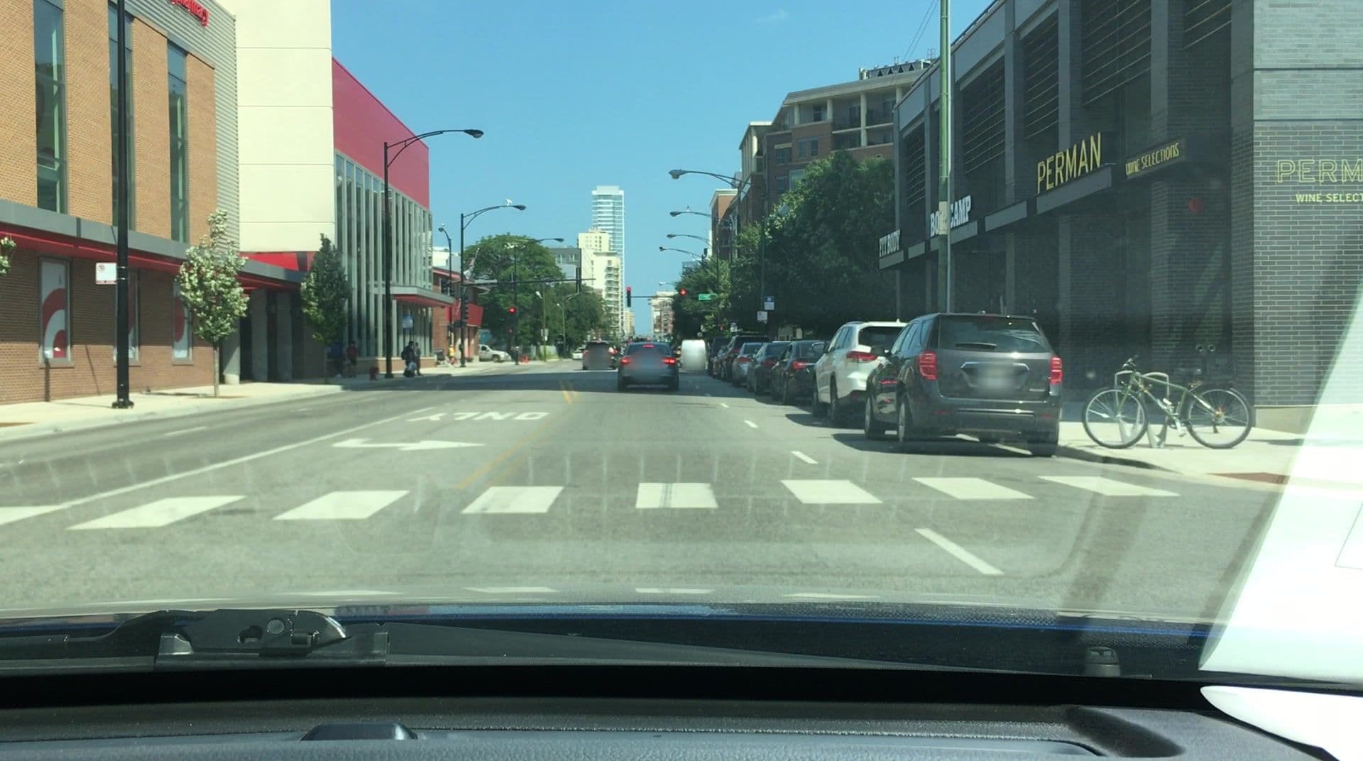 Street view near Brischwablandia, Near North Side — © lvl5 (CC BY-SA · Mapillary)