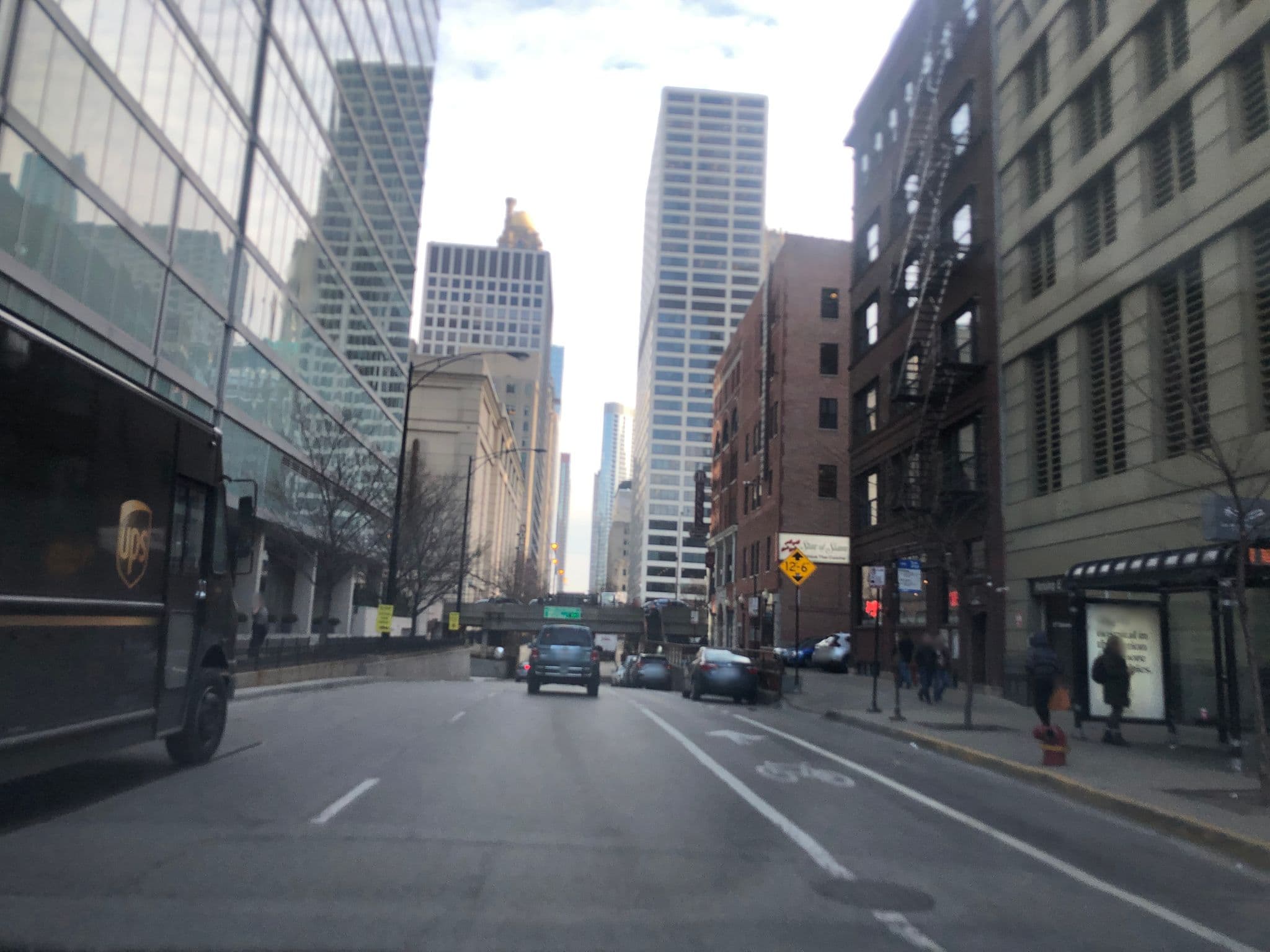 Street view near Hotel Palomar (Permanently Closed), Chicago Loop — © glendachagas (CC BY-SA · Mapillary)