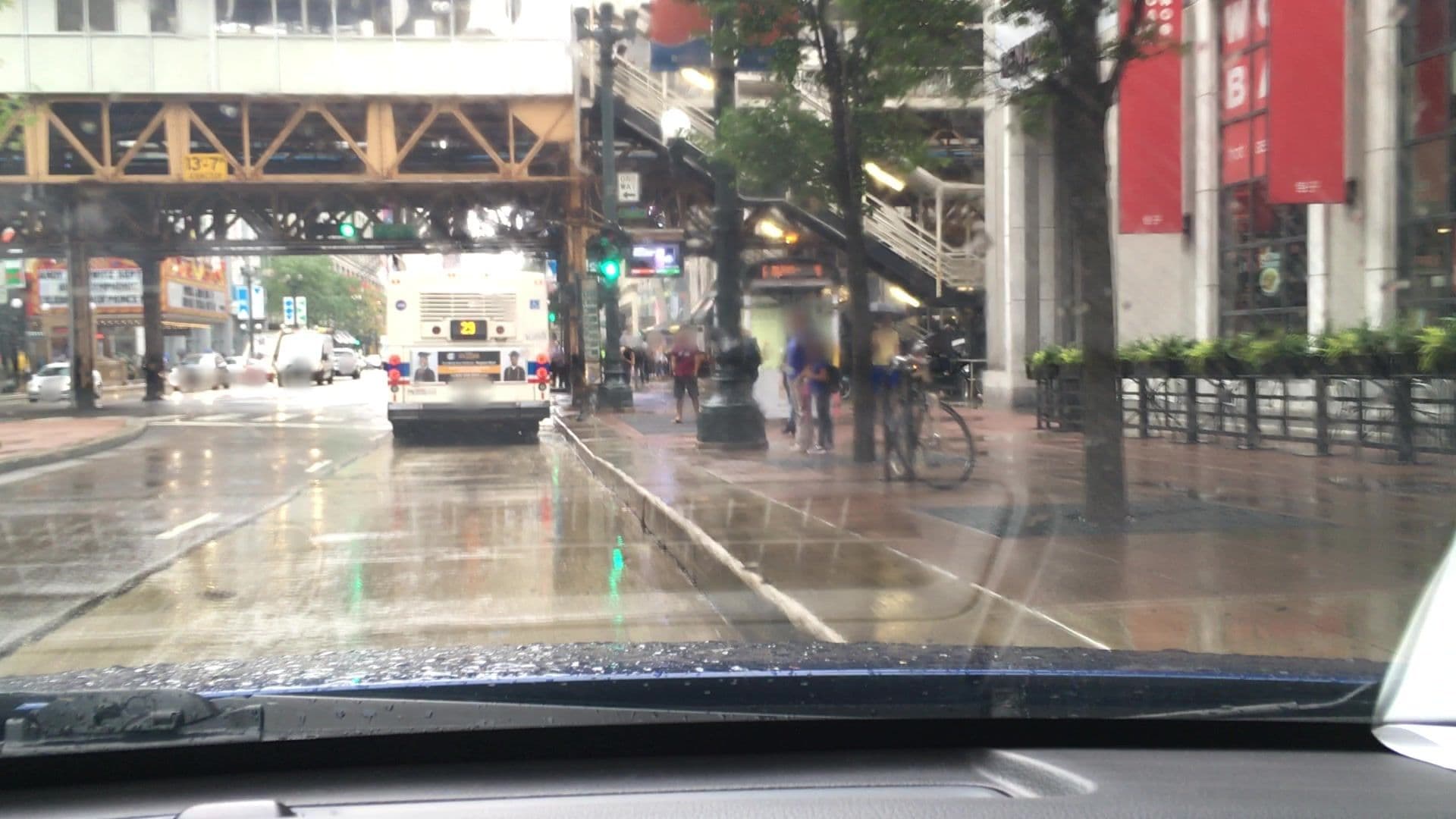 Street view near Renaissance Hotel Club Lounge, Chicago Loop — © lvl5 (CC BY-SA · Mapillary)