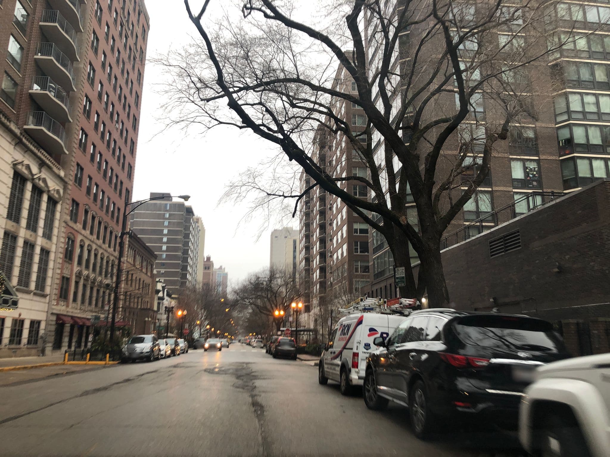 Street view near Hotel Indigo Chicago Downtown Gold Coast, Near North Side — © glendachagas (CC BY-SA · Mapillary)