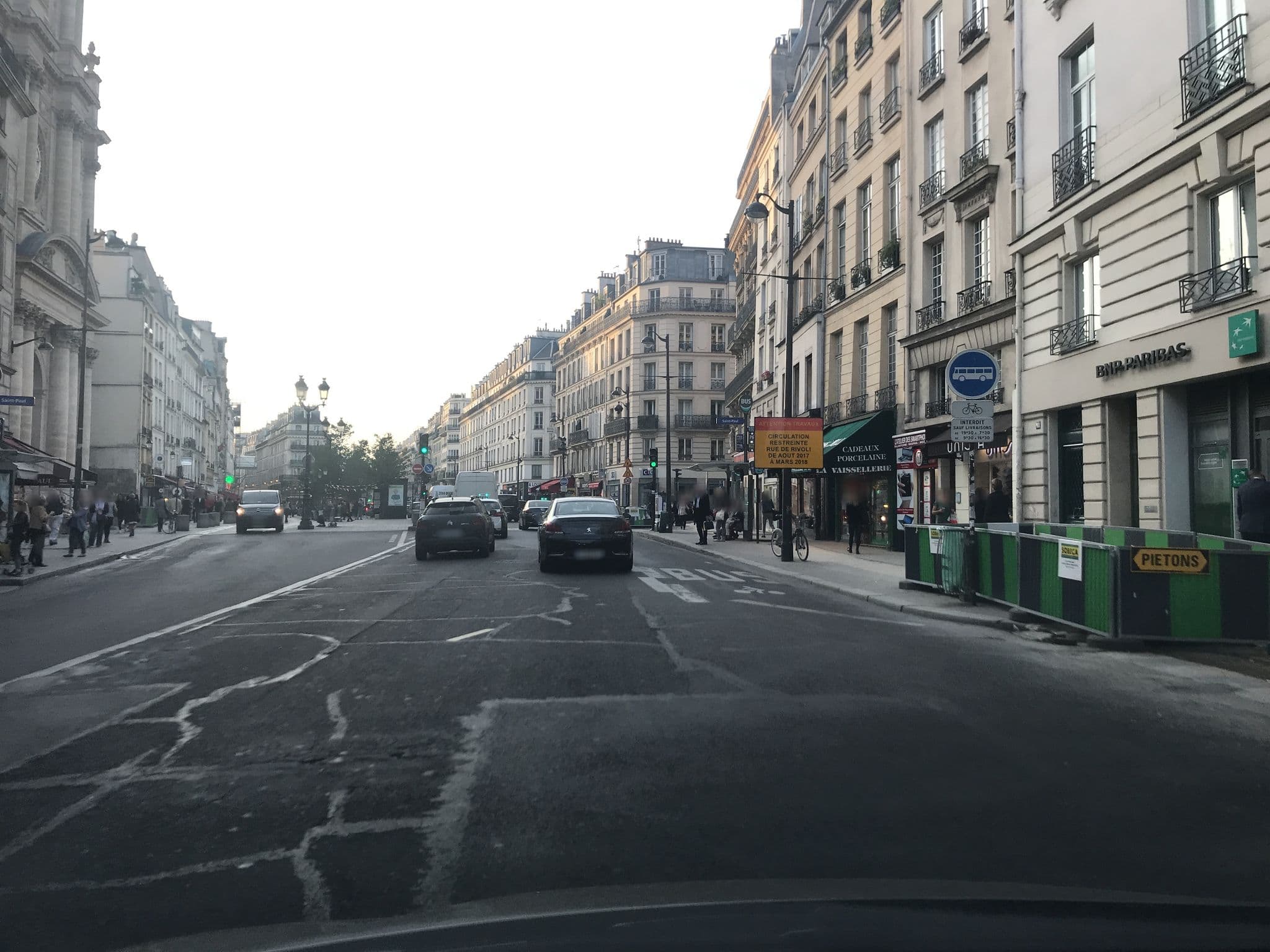 Street view near Hôtel Caron, Paris 03 Temple — © unmap (CC BY-SA · Mapillary)
