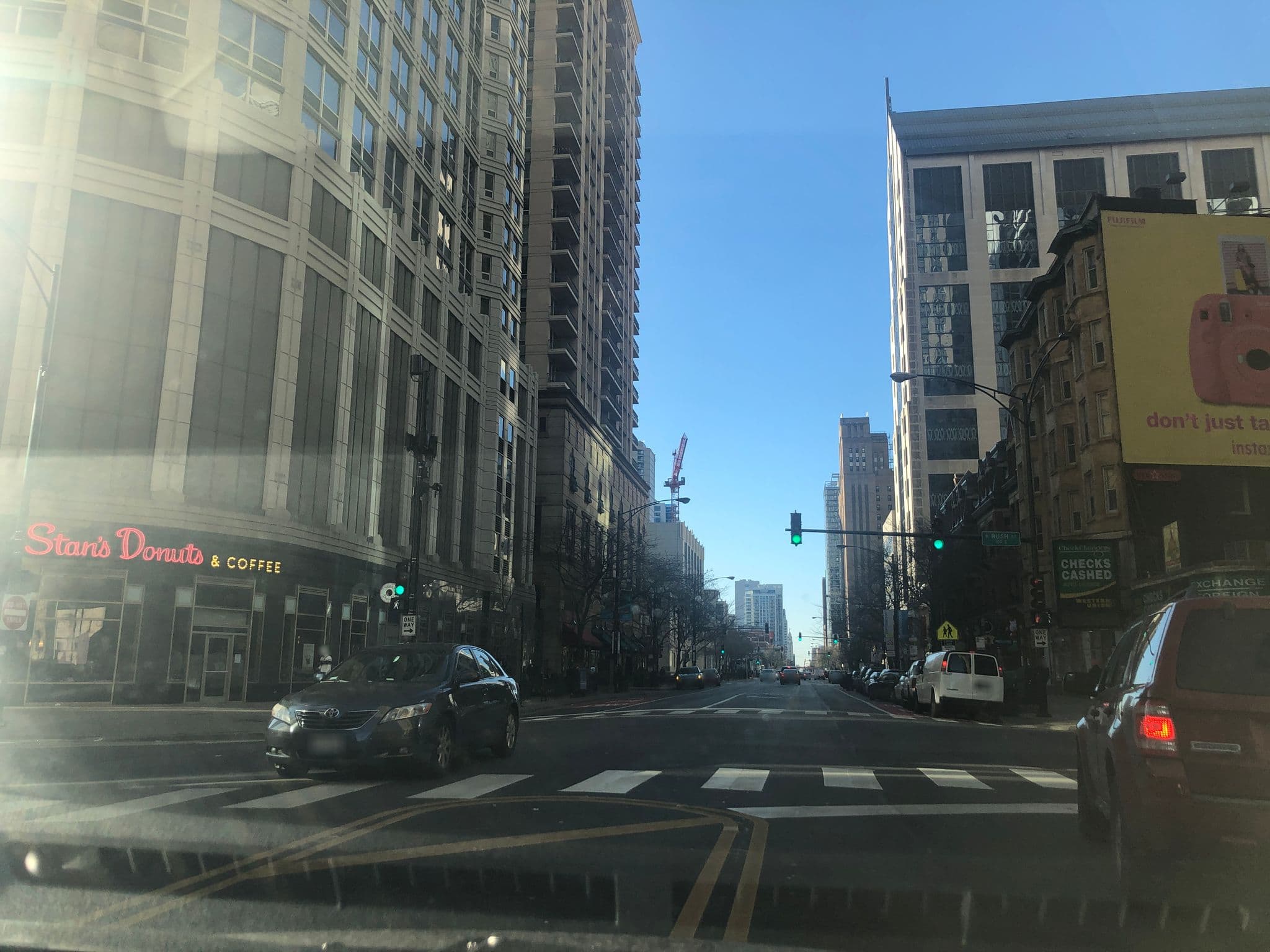 Street view near NoMI Grand Salon, Near North Side — © glendachagas (CC BY-SA · Mapillary)