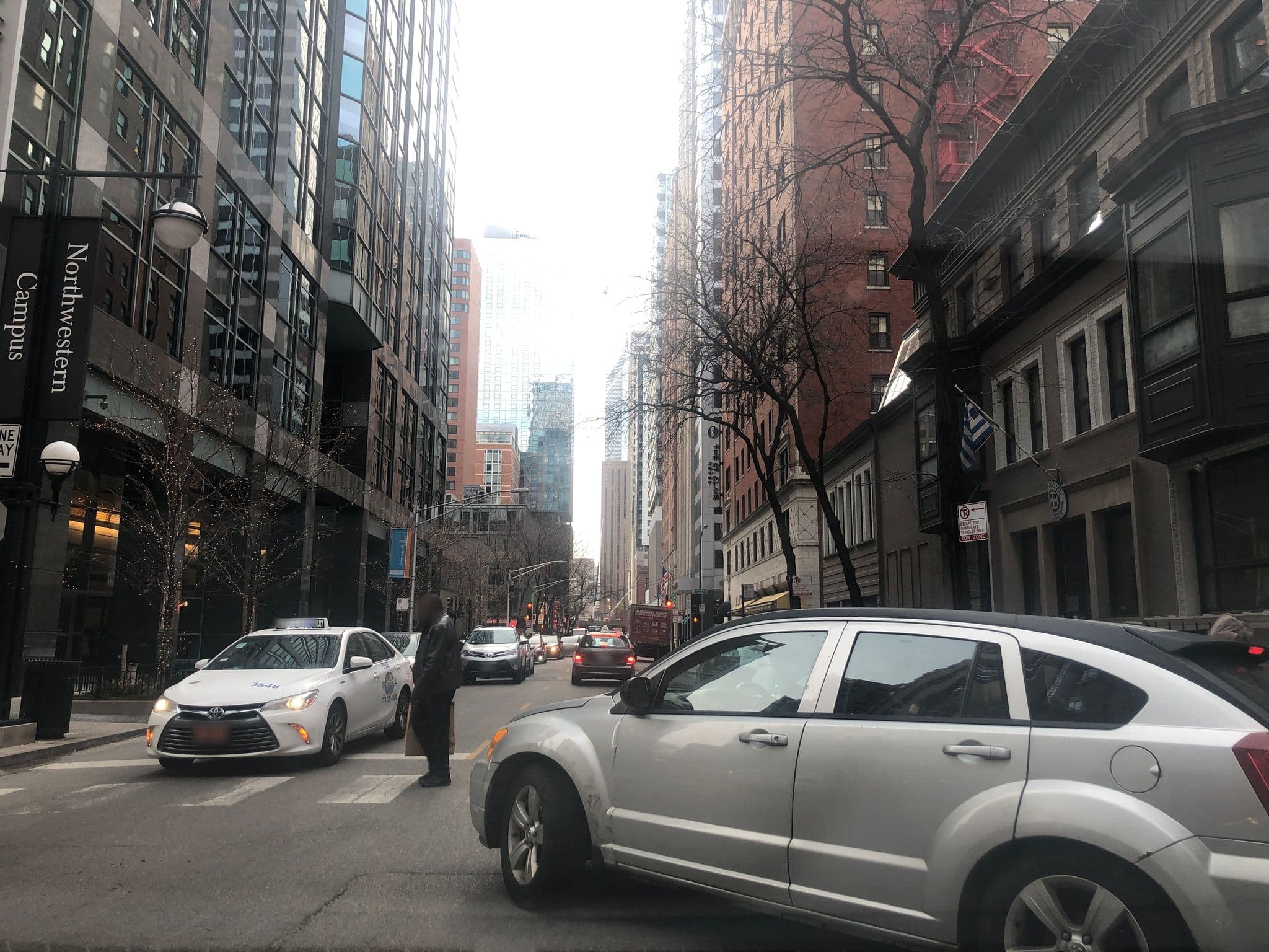 Street view near Wyndham Hotel Lobby, Near North Side — © glendachagas (CC BY-SA · Mapillary)
