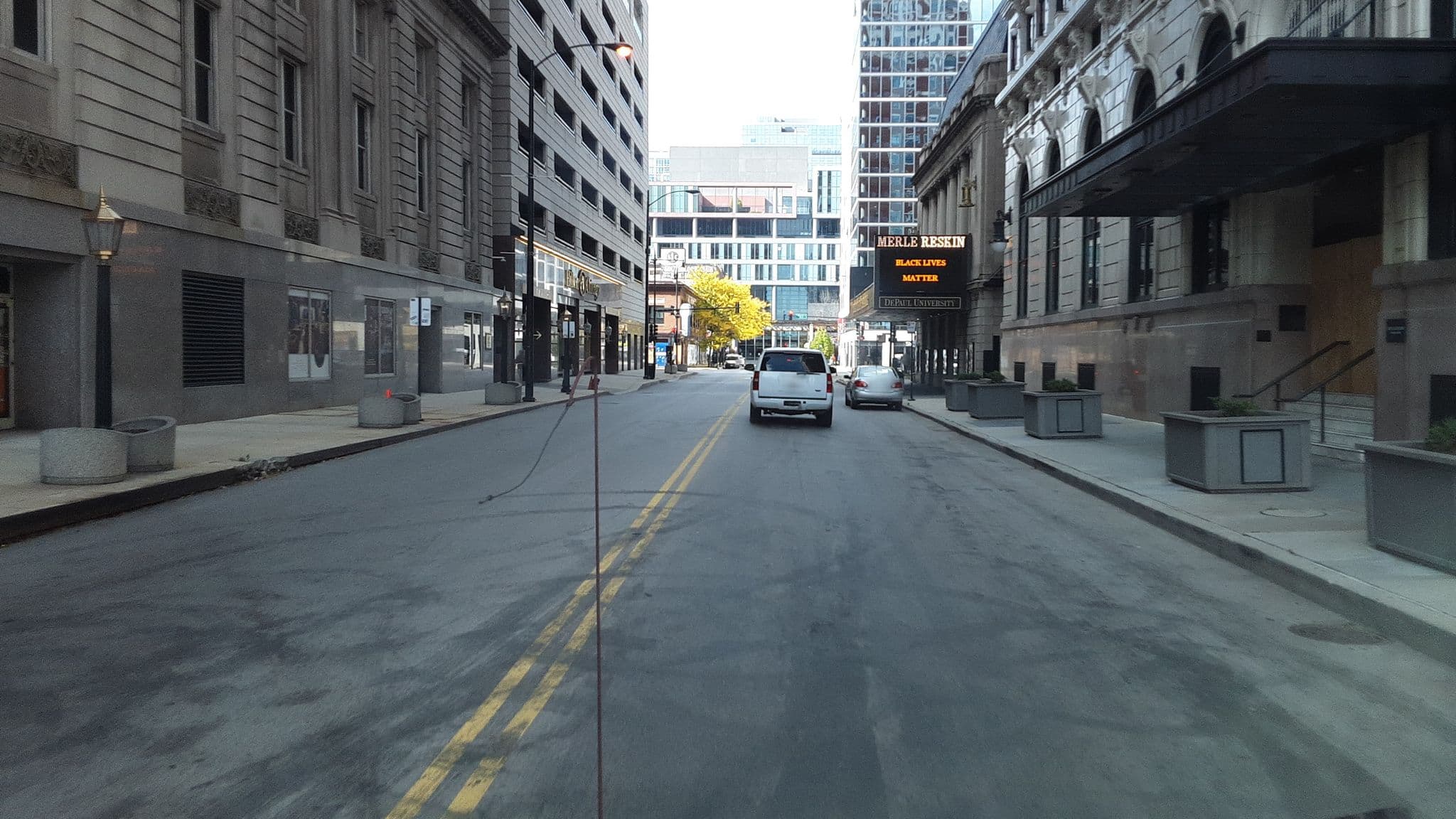 Street view near Suite of Presidents, Chicago Loop — © jbthemilker (CC BY-SA · Mapillary)