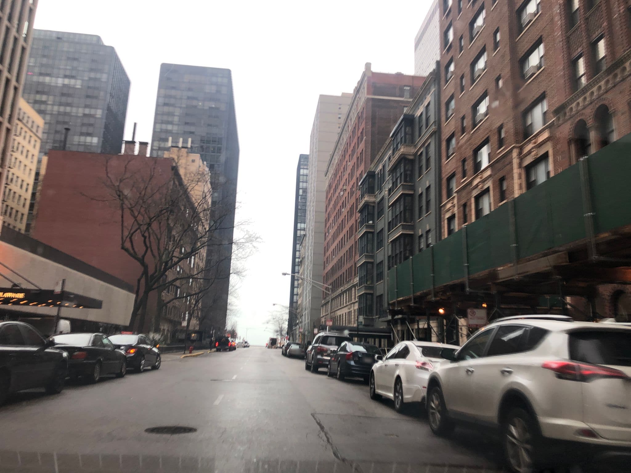 Street view near Gale Hotel, Near North Side — © glendachagas (CC BY-SA · Mapillary)