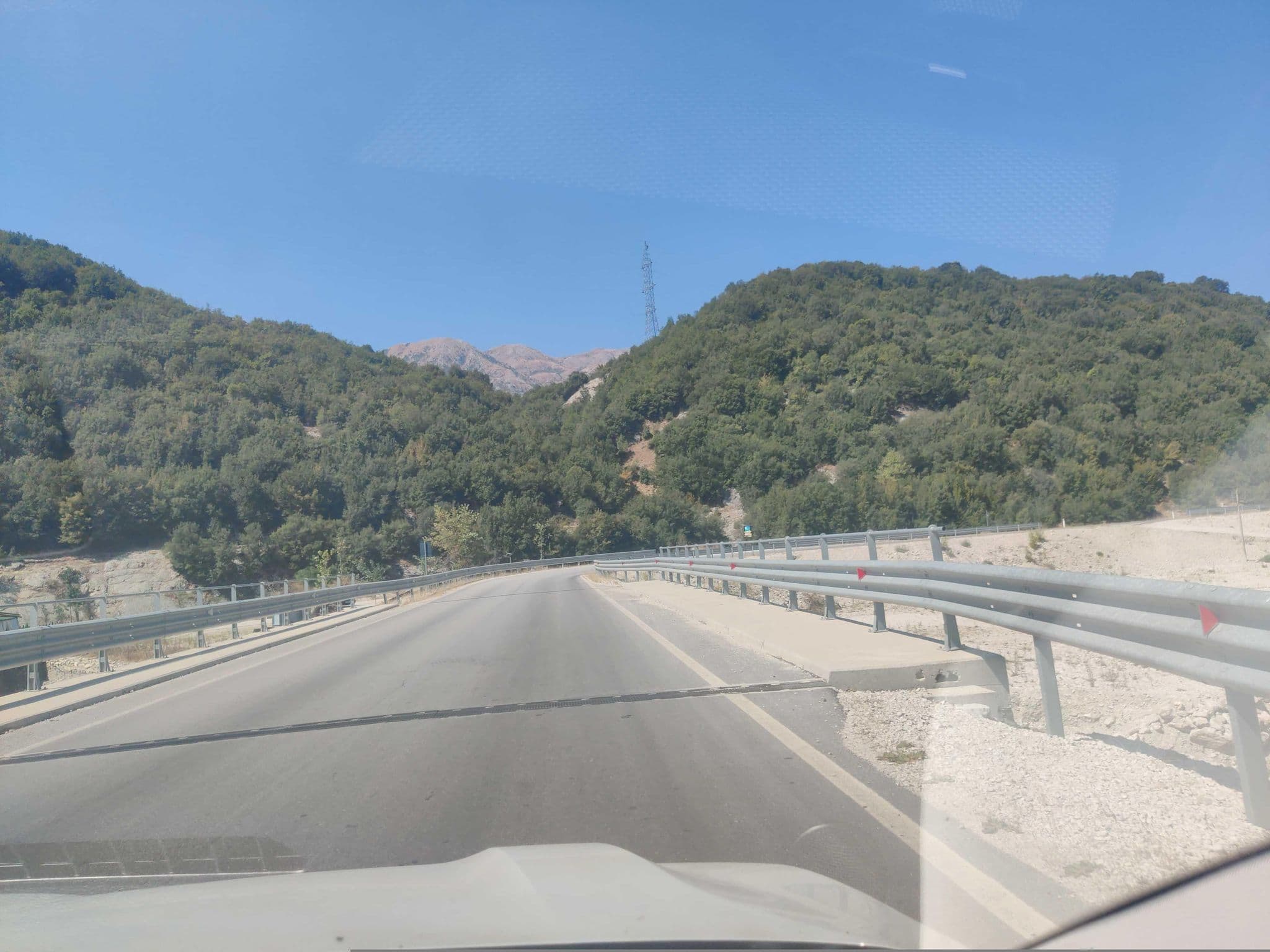 Street view near Lumi i Bardhe, Himarë — © tumblecow (CC BY-SA · Mapillary)