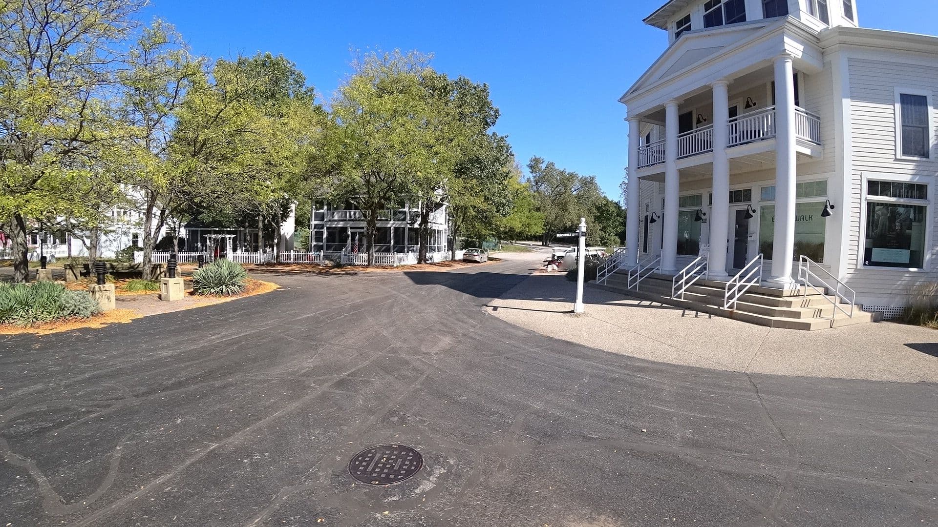 Street view near Beachwalk Resort, Michigan City — © mbobcek (CC BY-SA · Mapillary)