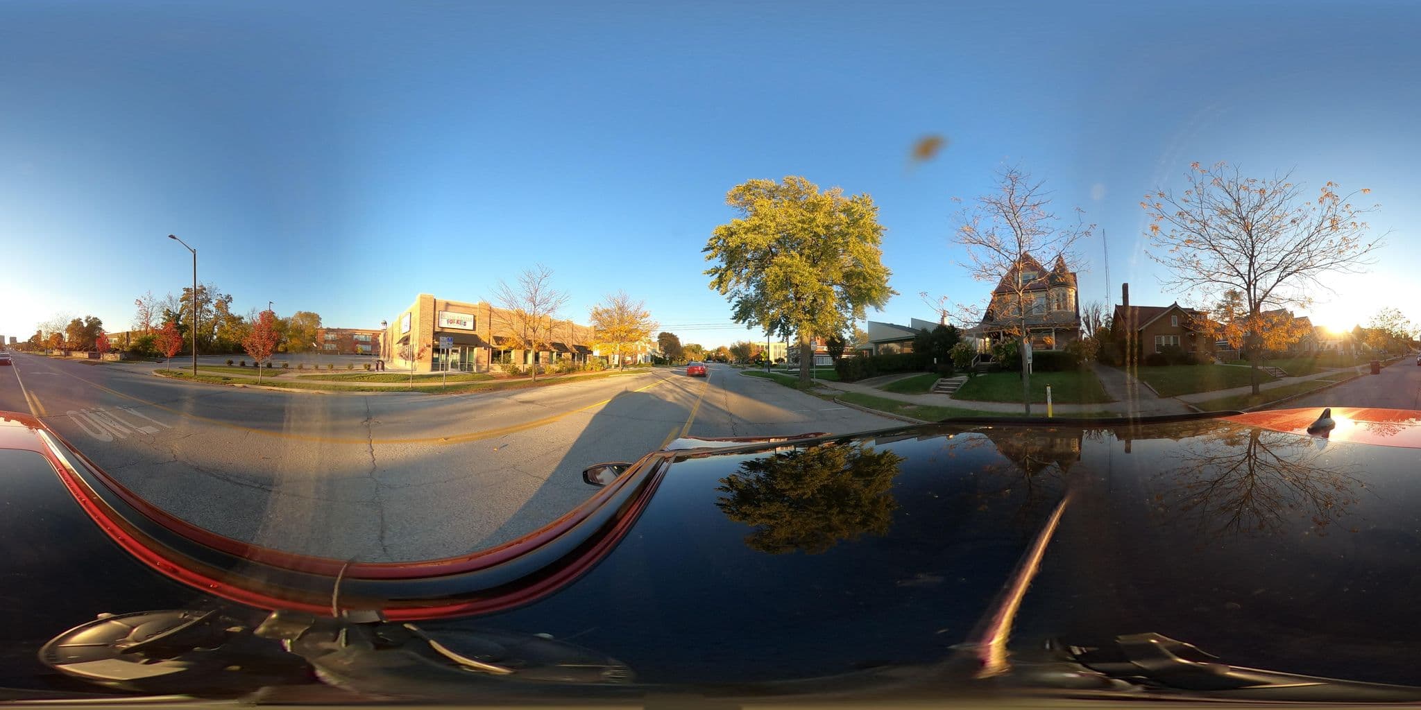 Street view near International Hotel Management, South Bend — © quickness805 (CC BY-SA · Mapillary)