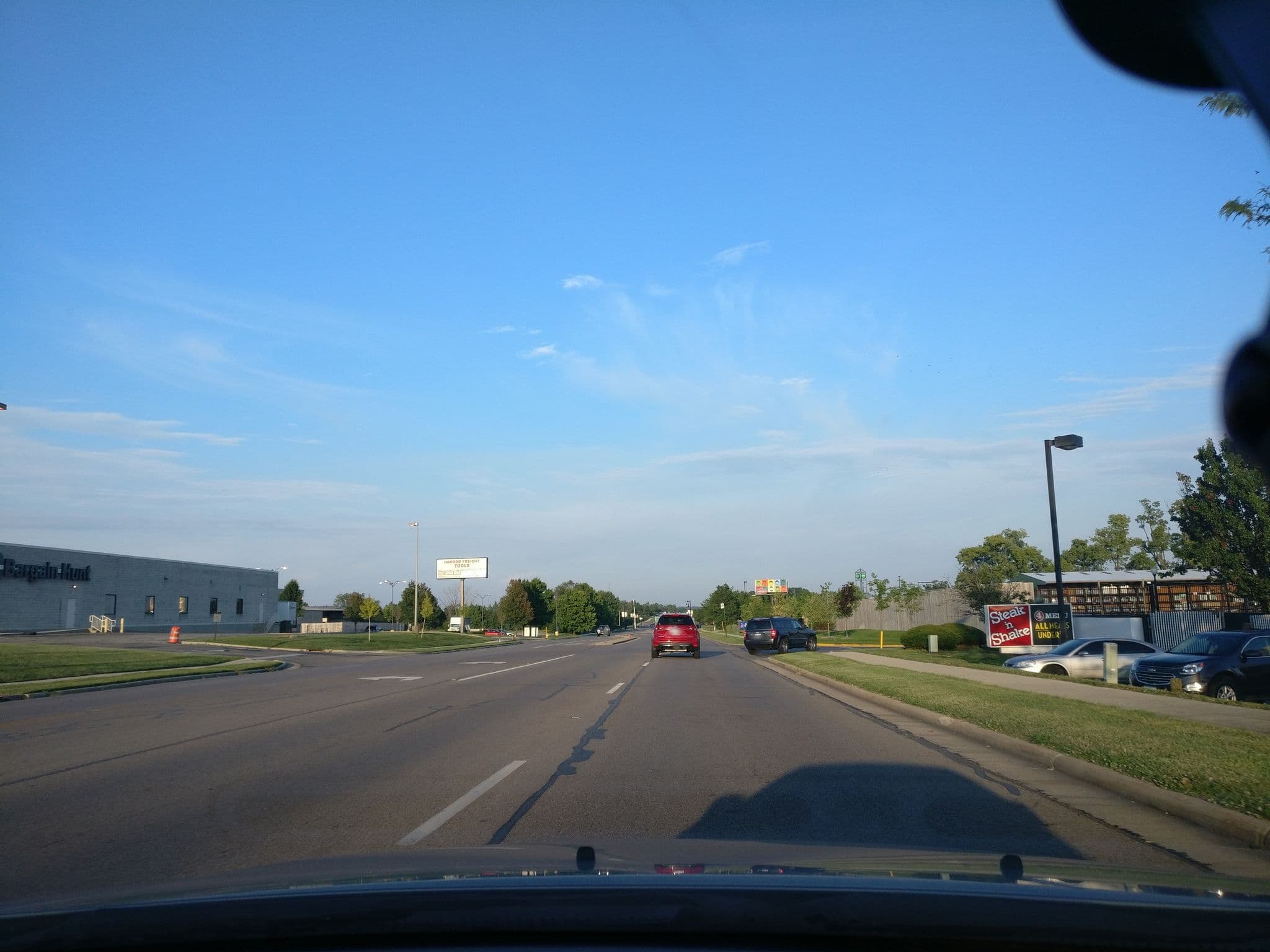 Street view near Howard Johnson Express, West Carrollton City — © justins83 (CC BY-SA · Mapillary)