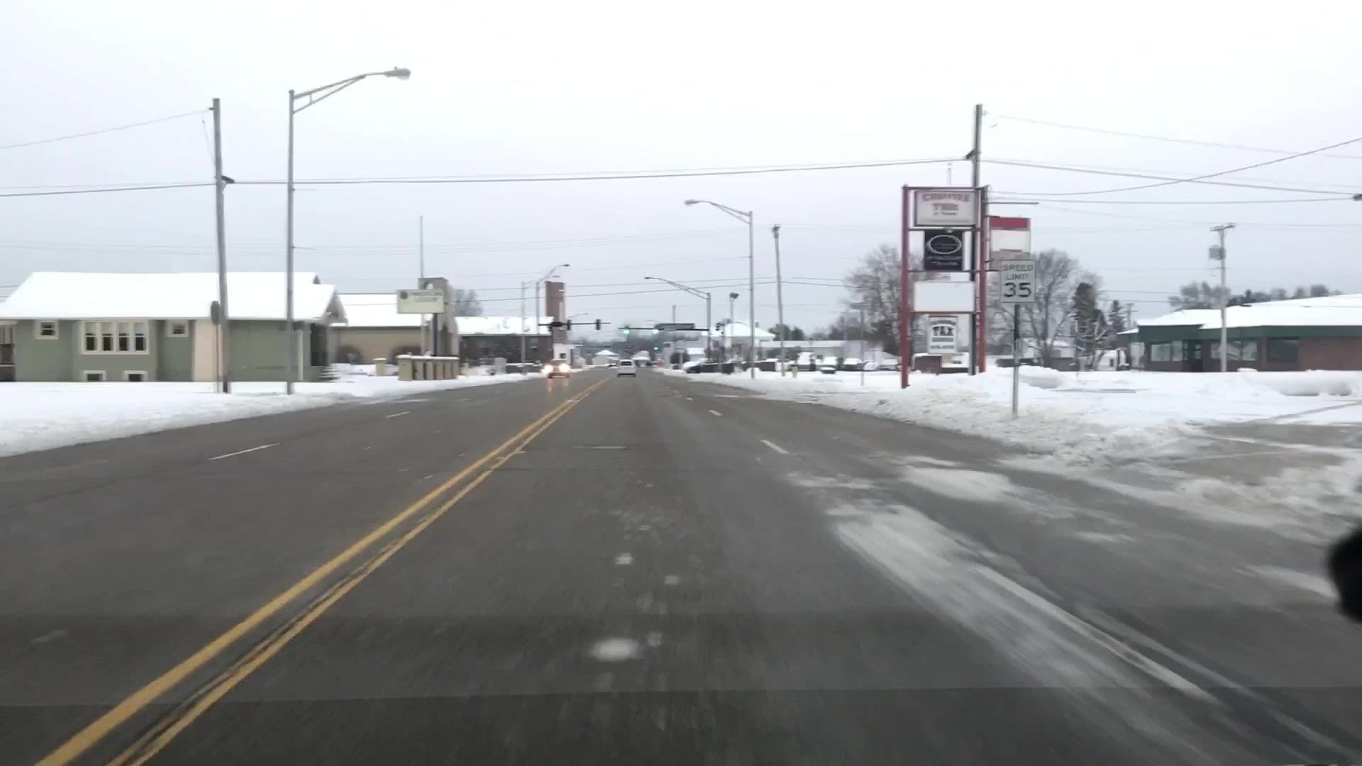 Street view near Falcon Motel, Fairborn — © lvl5 (CC BY-SA · Mapillary)