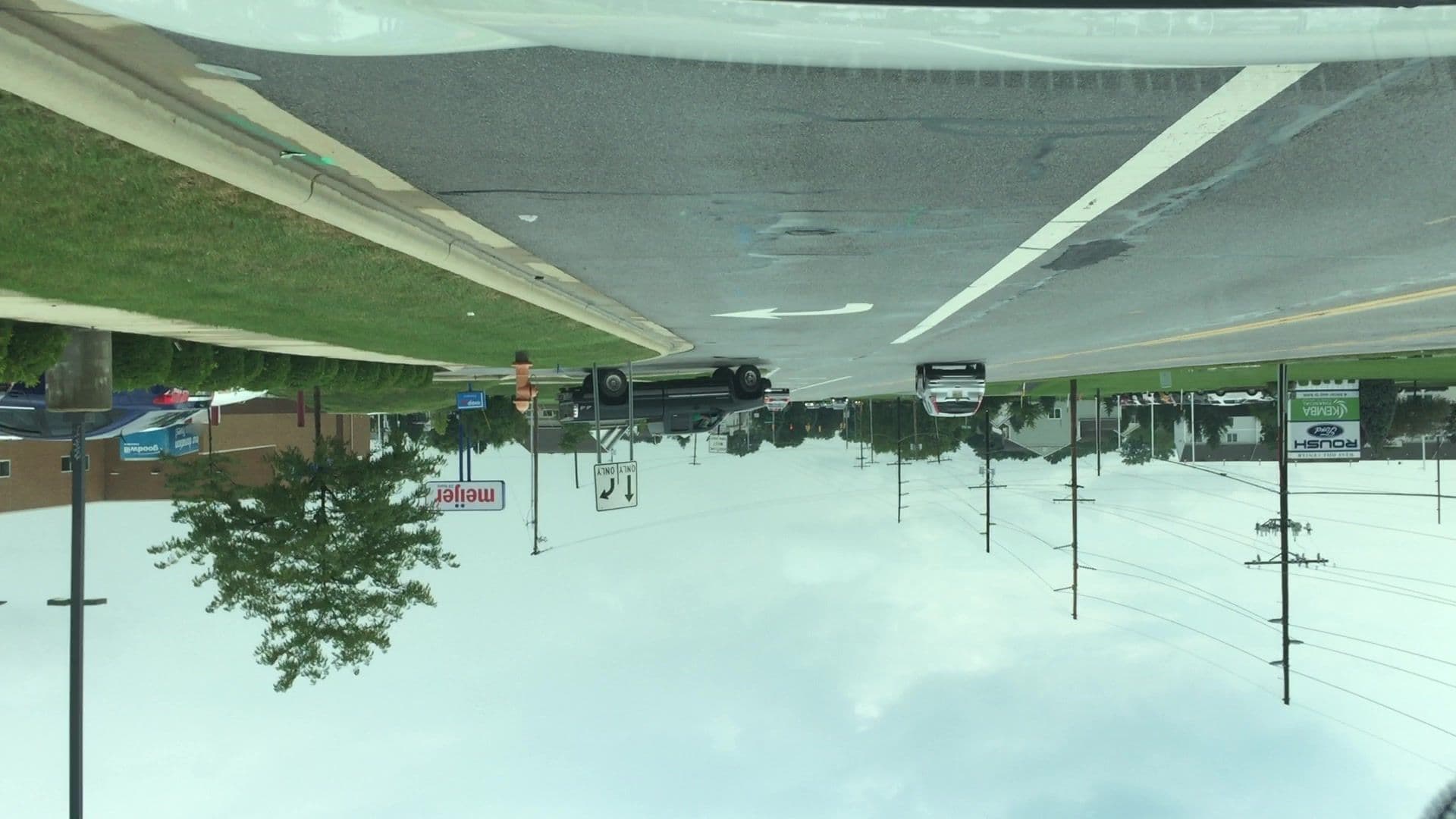 Street view near Motel 6 Columbus West, Lincoln Village — © lvl5 (CC BY-SA · Mapillary)