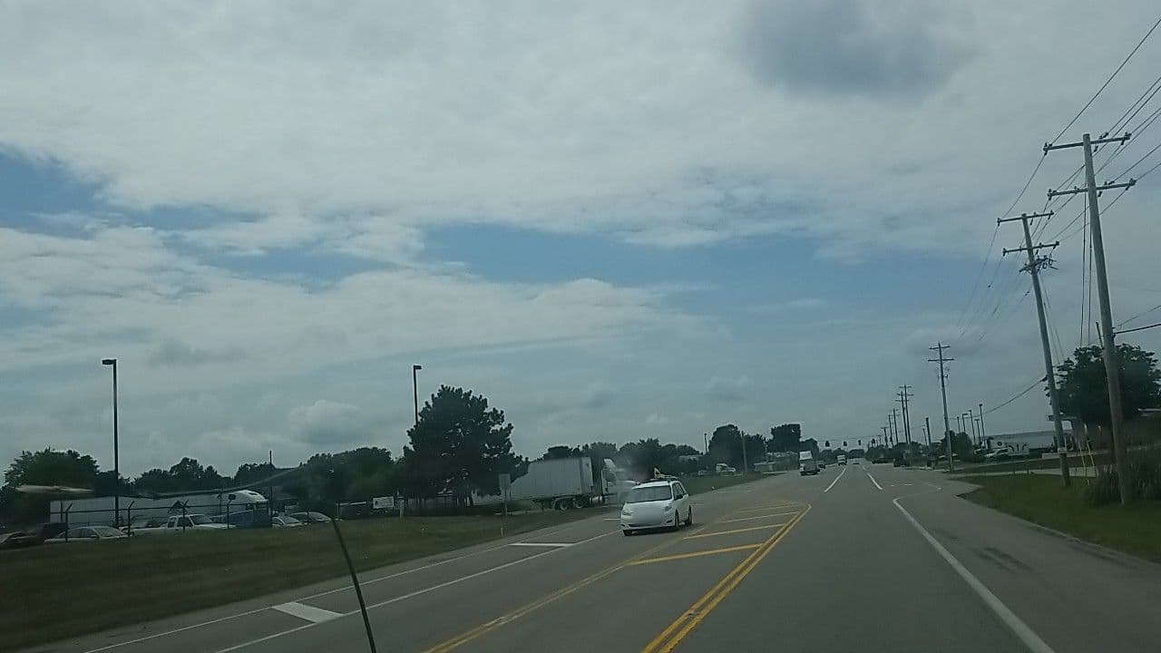 Street view near Air Haven Motel & Apartments, Obetz — © jbthemilker (CC BY-SA · Mapillary)