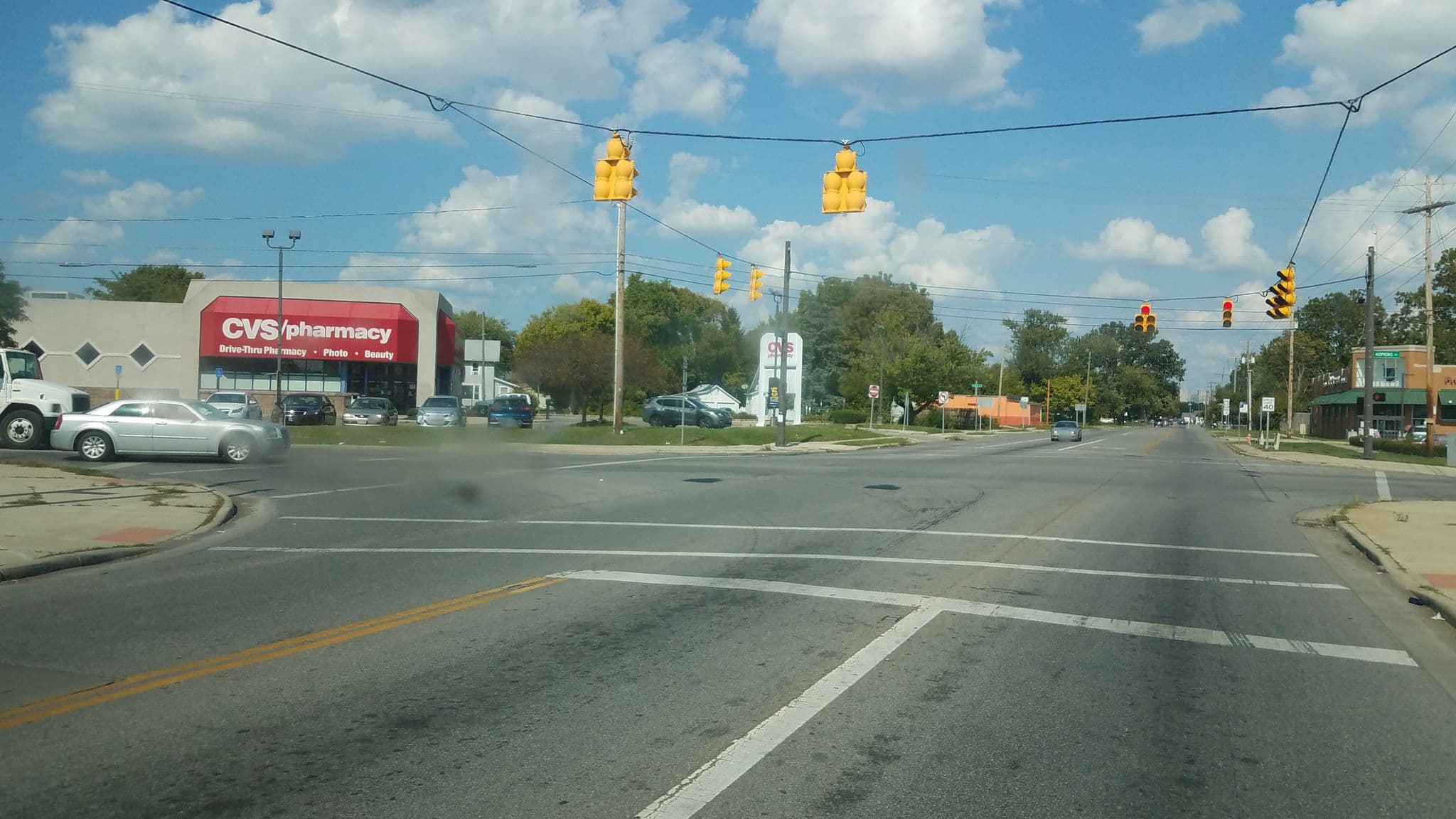 Street view near Hometown Motel, Urbancrest — © jbthemilker (CC BY-SA · Mapillary)