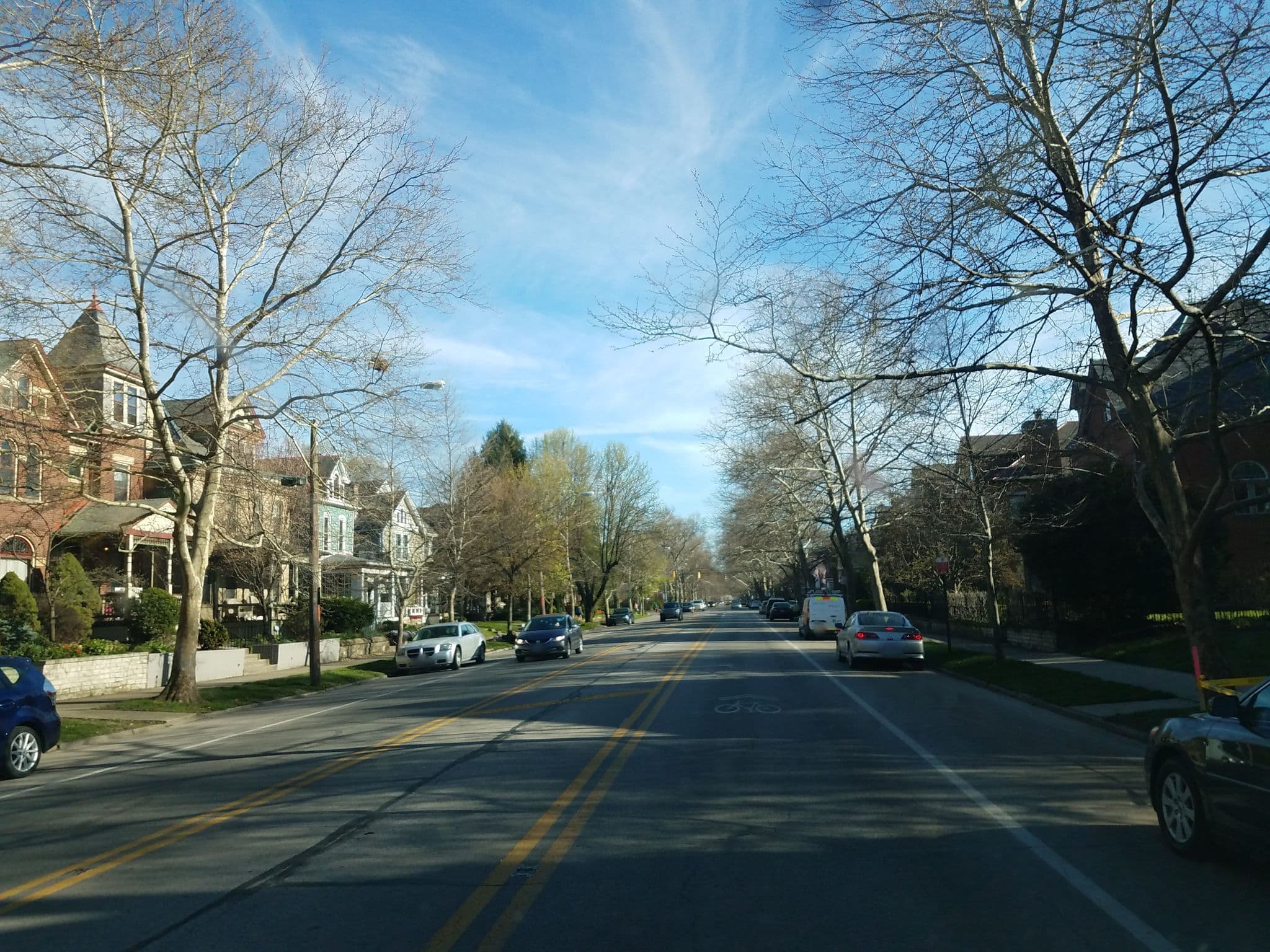 Street view near Victorian Village Guest House, Grandview Heights — © jbthemilker (CC BY-SA · Mapillary)