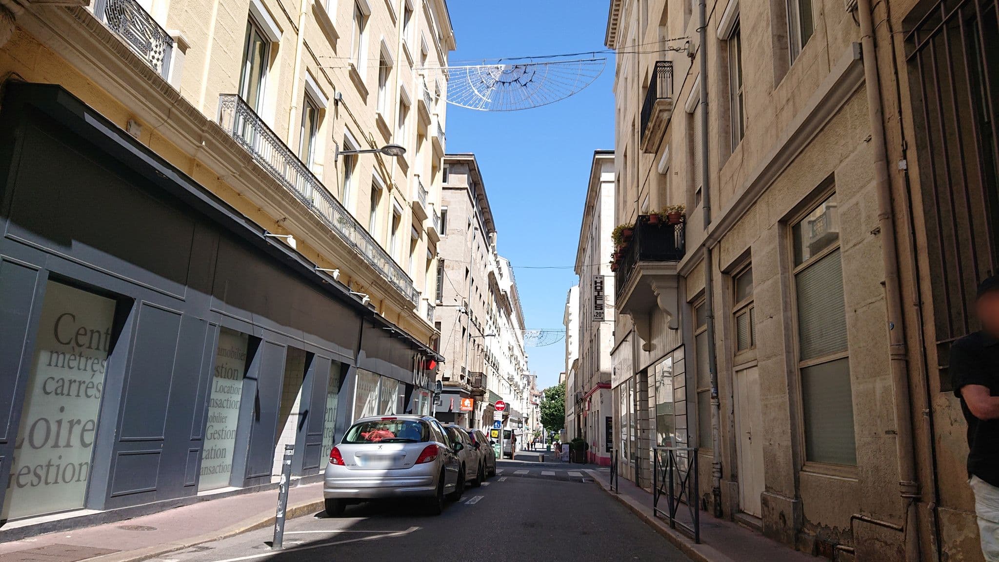 Street view near Hôtel Furania, Saint-Étienne — © remonet (CC BY-SA · Mapillary)