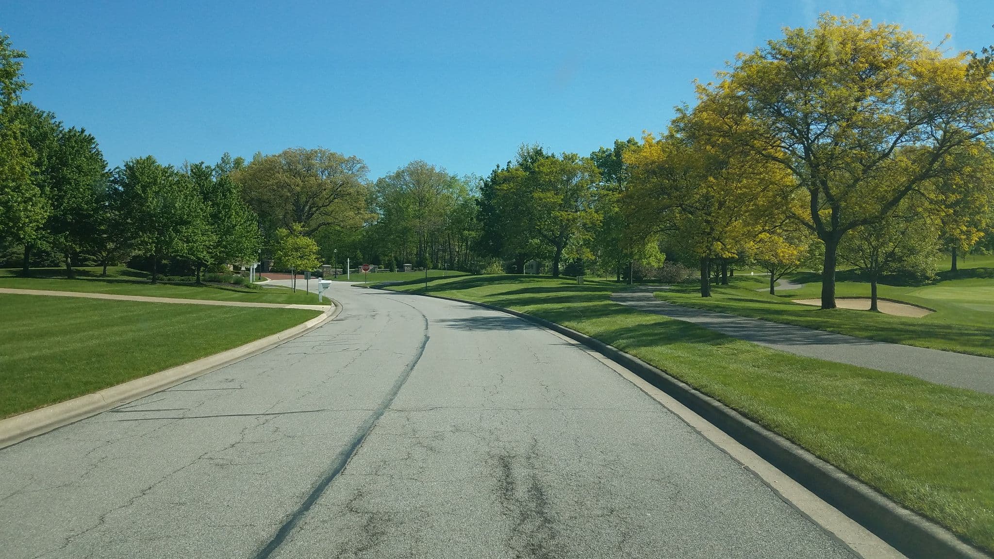 Street view near G Headquarters, Westerville — © jbthemilker (CC BY-SA · Mapillary)