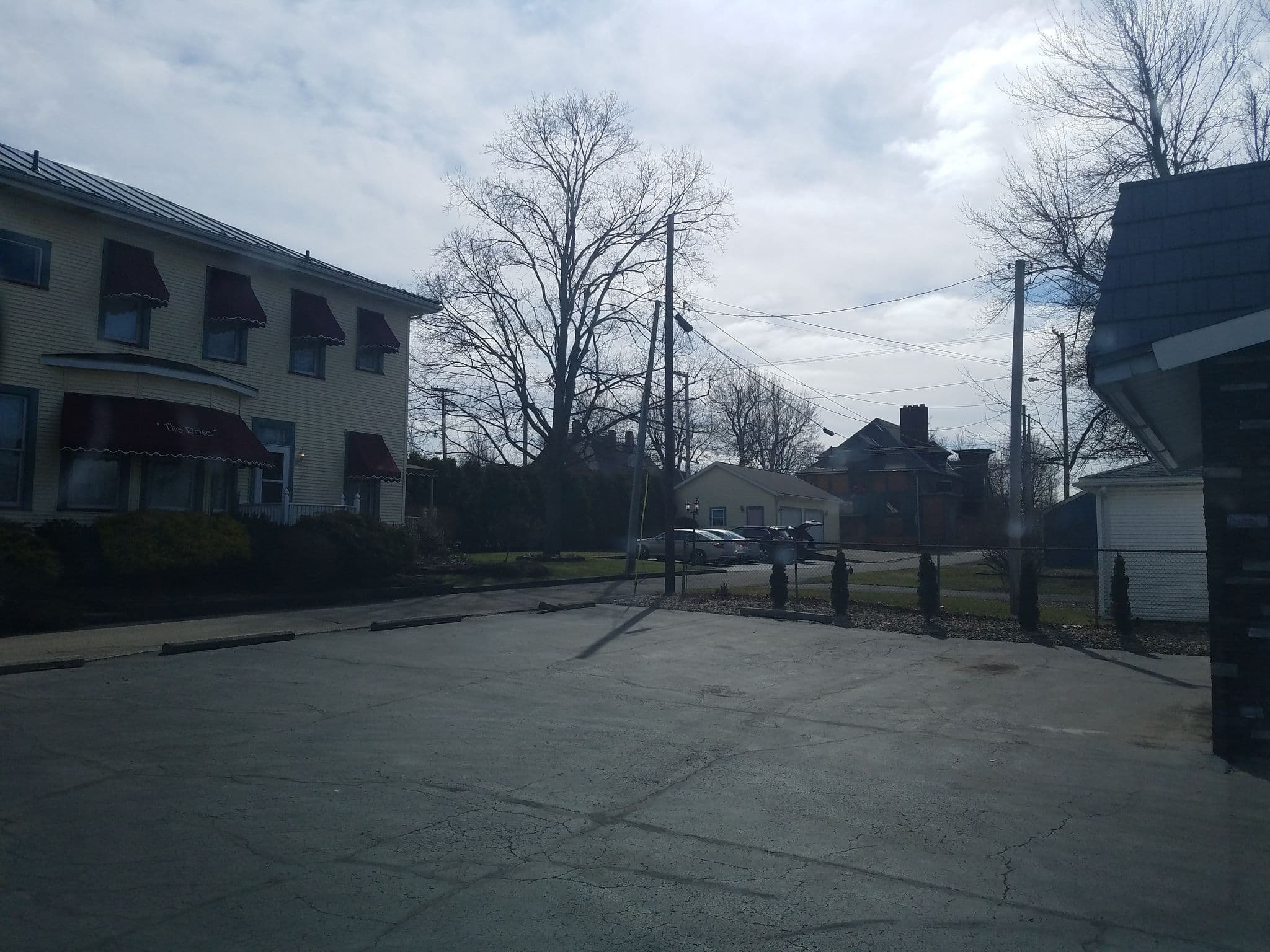 Street view near Rose of Sherron Bed & Breakfast, Galion — © jbthemilker (CC BY-SA · Mapillary)