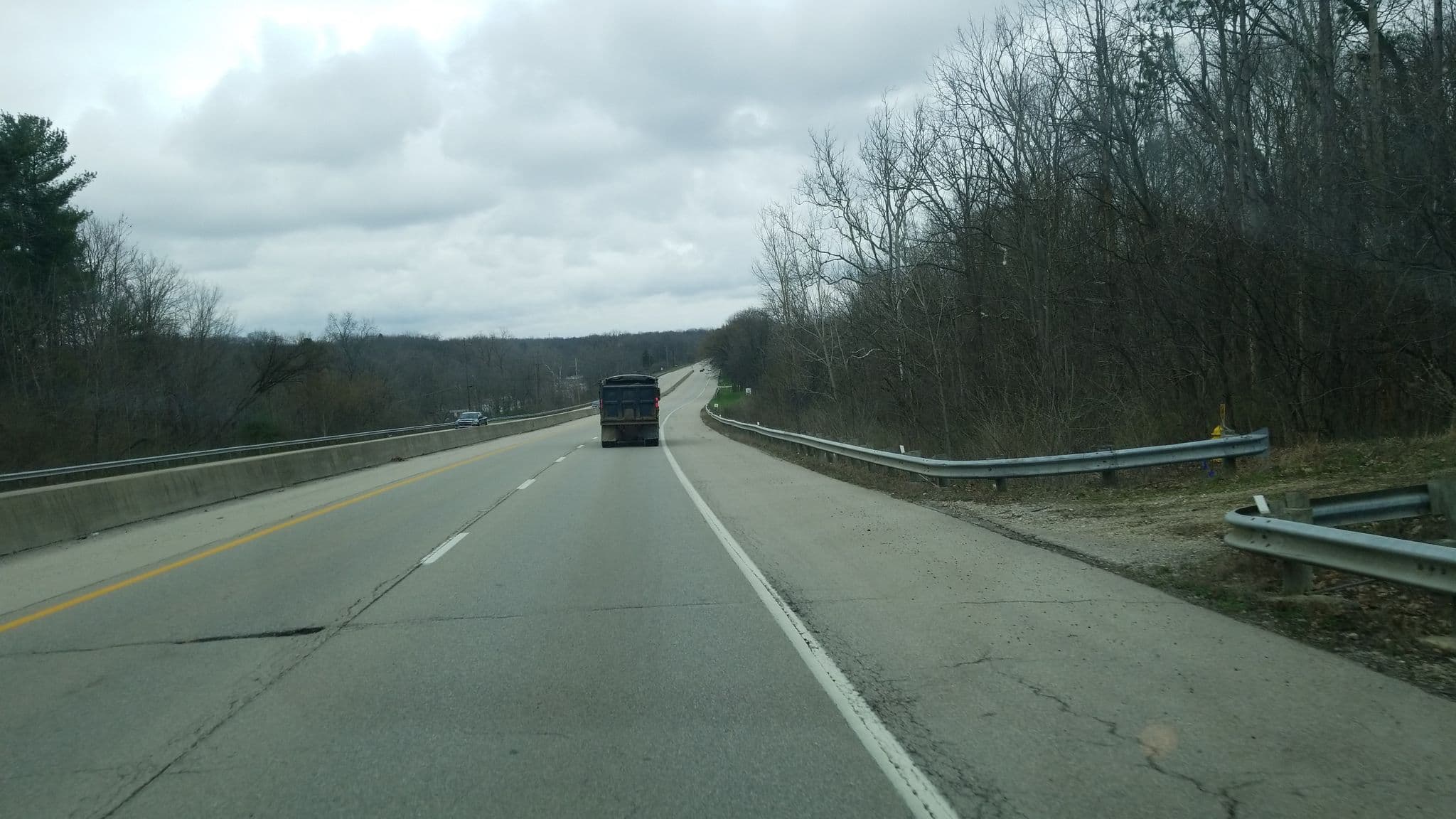 Street view near Lost Room Motel, Delaware — © jbthemilker (CC BY-SA · Mapillary)