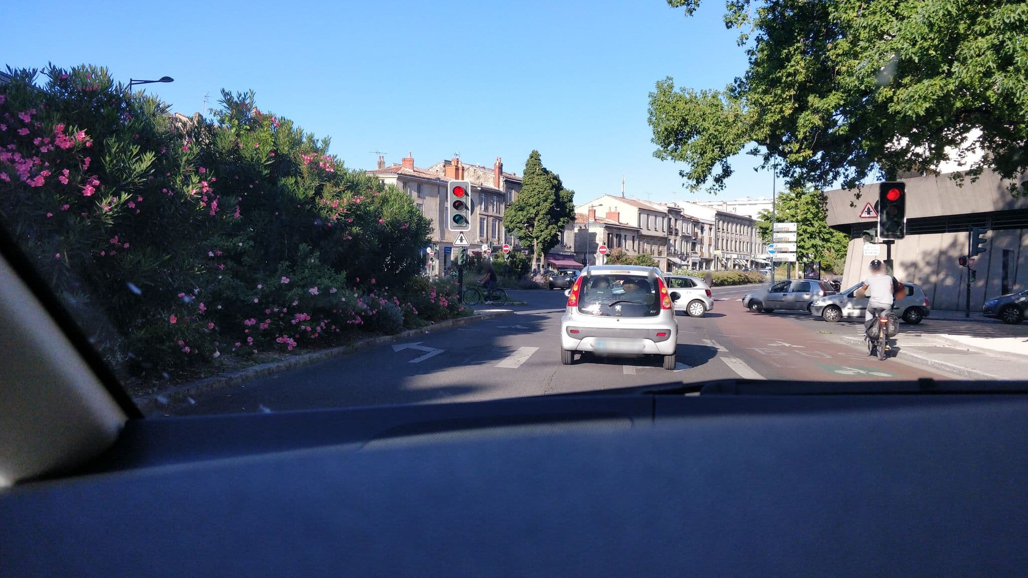 Street view near Hôtel Burdigala, Bordeaux — © philou87 (CC BY-SA · Mapillary)