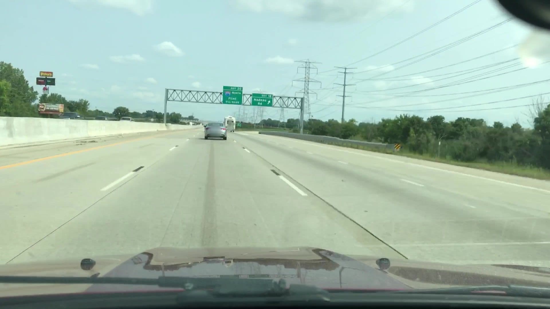 Street view near Hilton Windsor, Detroit Beach — © lvl5 (CC BY-SA · Mapillary)