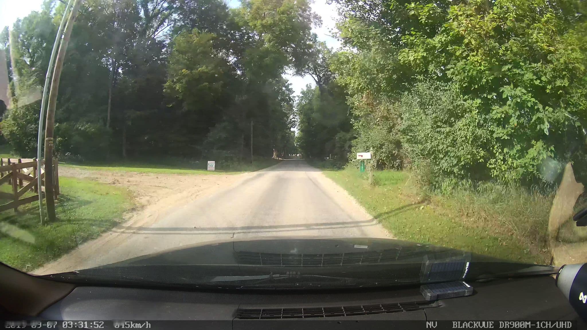 Street view near The Humming Bird House, Granville — © jbthemilker (CC BY-SA · Mapillary)