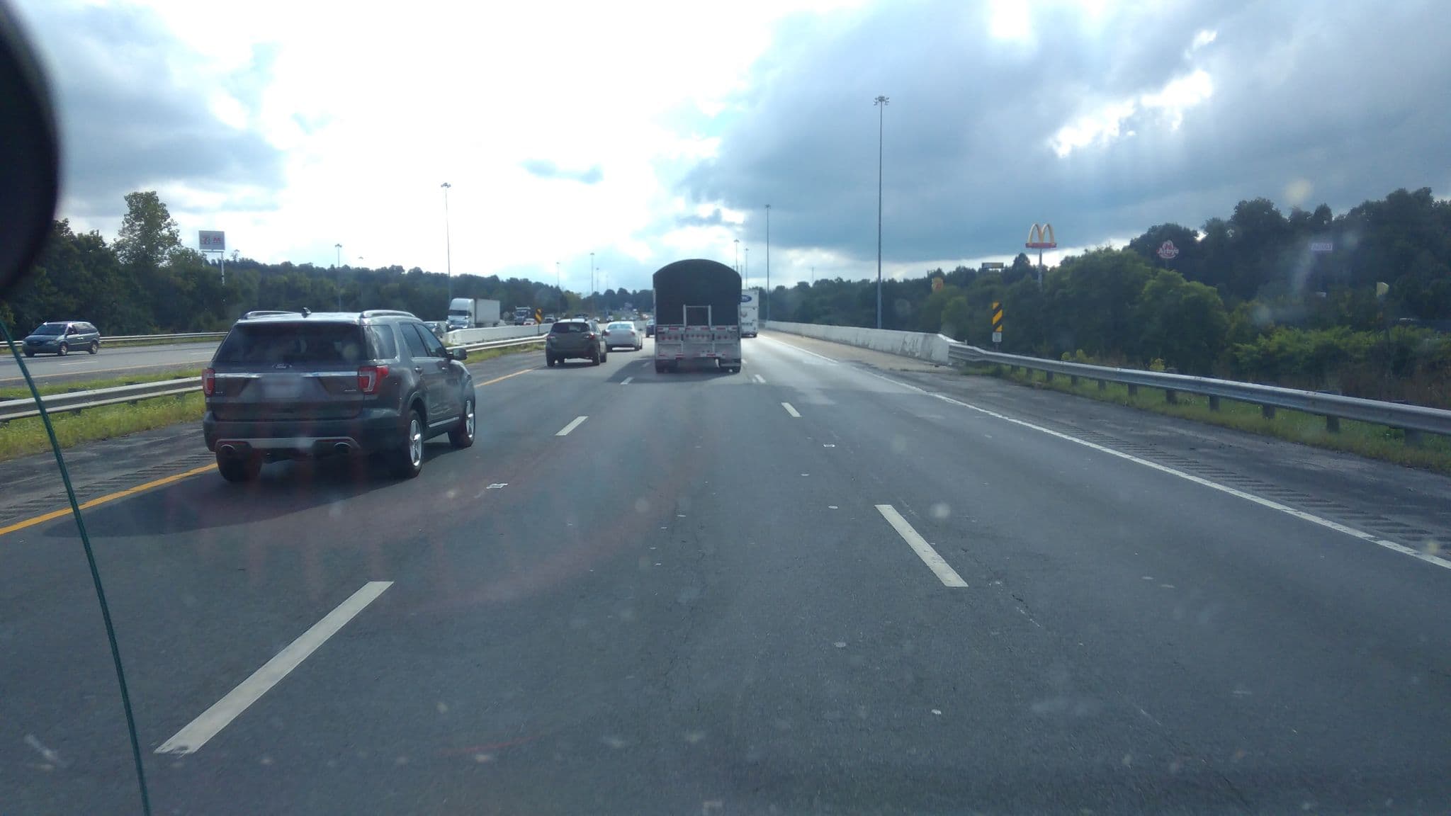 Street view near Hamburger Hill, Galion — © jbthemilker (CC BY-SA · Mapillary)