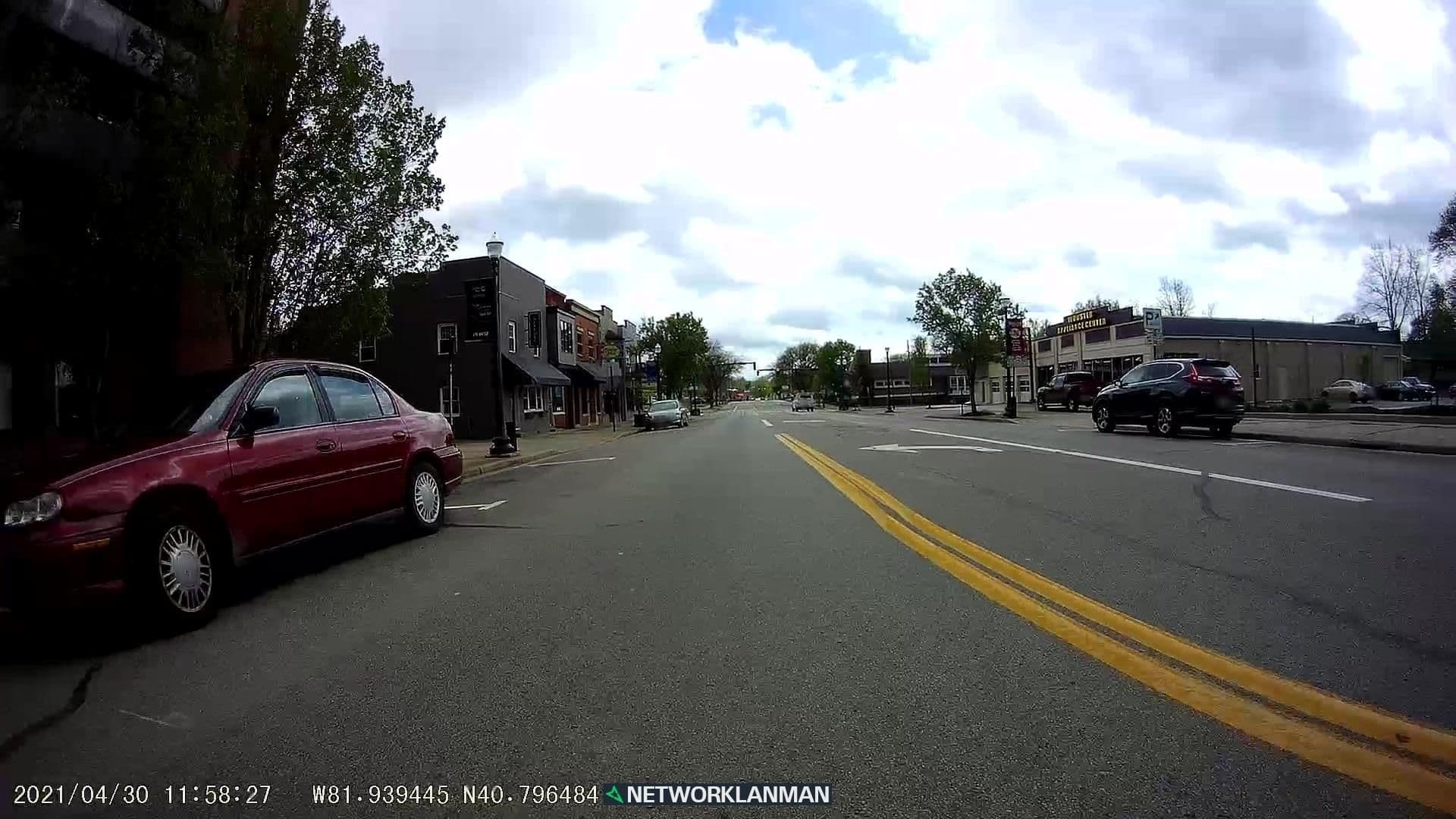 Street view near Saint Paul Hotel, Wooster — © networklanman (CC BY-SA · Mapillary)