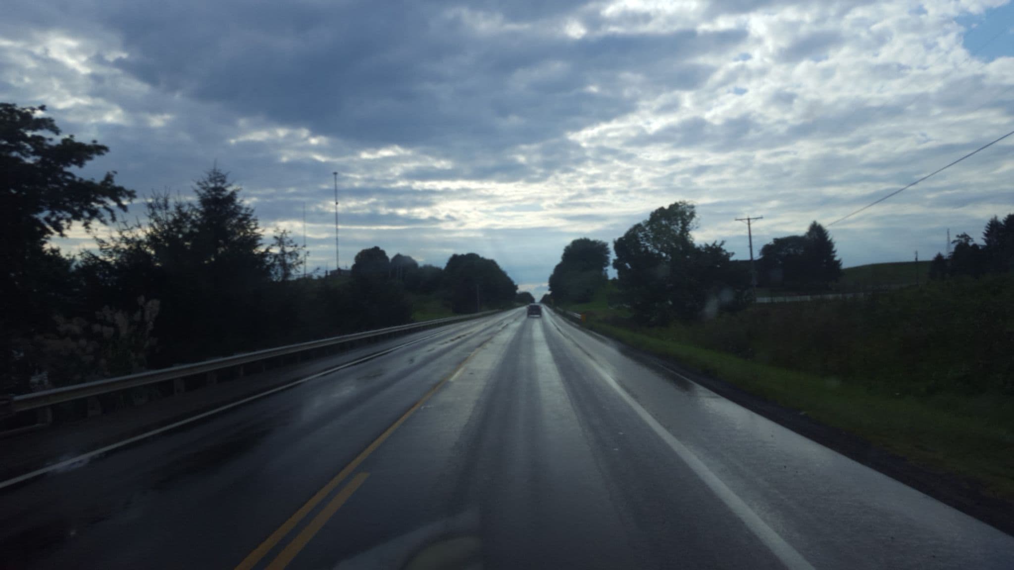 Street view near Hidden Oasis Cabin, Millersburg — © jbthemilker (CC BY-SA · Mapillary)