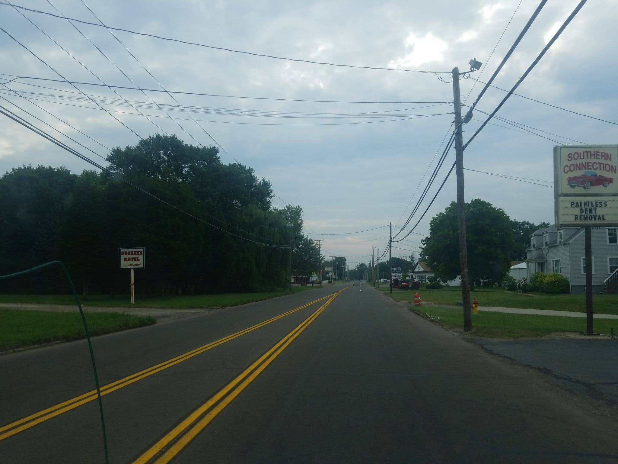 Street view near Buckeye Motel, Massillon — © jbthemilker (CC BY-SA · Mapillary)