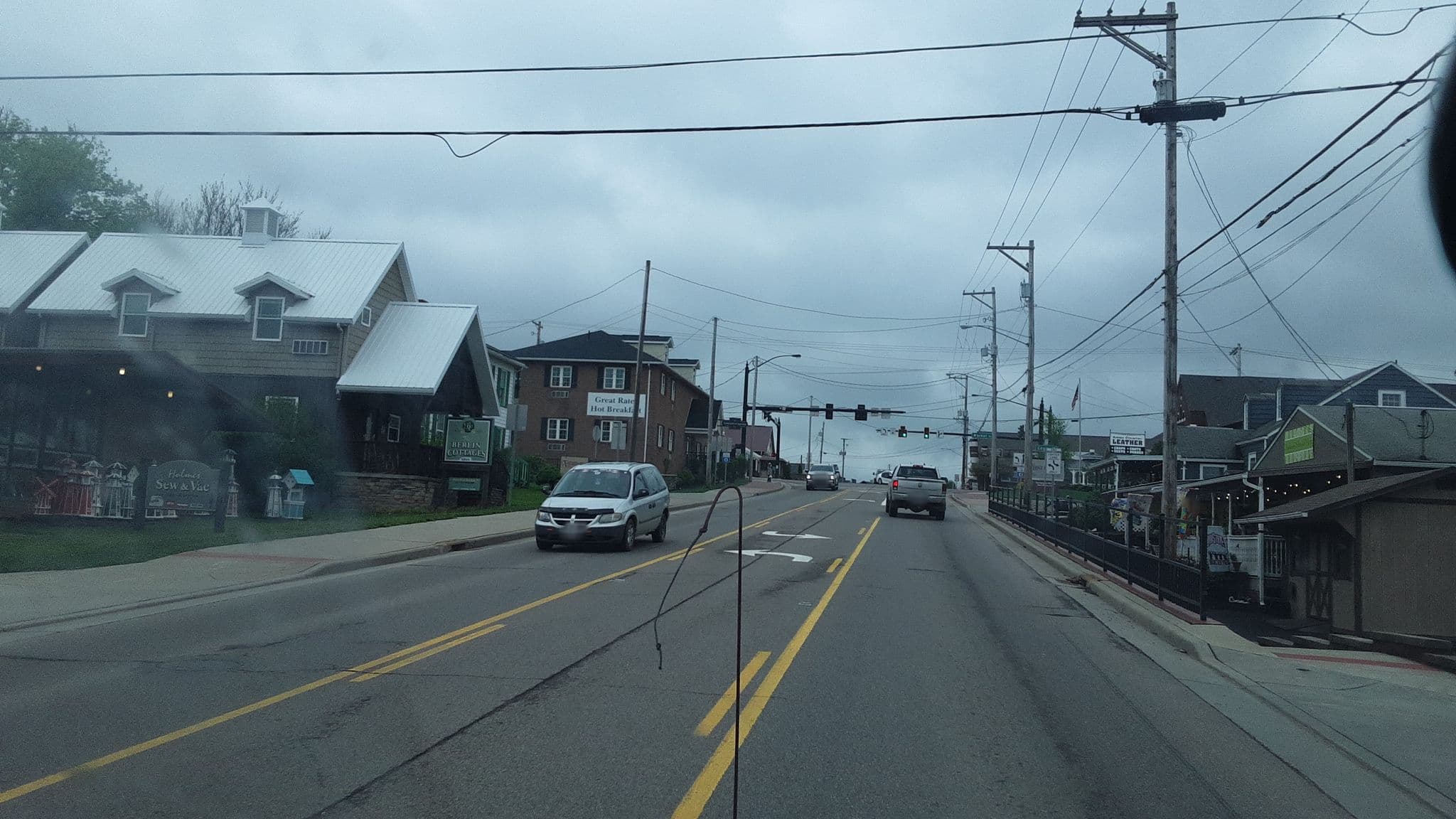 Street view near Main Street Bed & Breakfast, Millersburg — © jbthemilker (CC BY-SA · Mapillary)