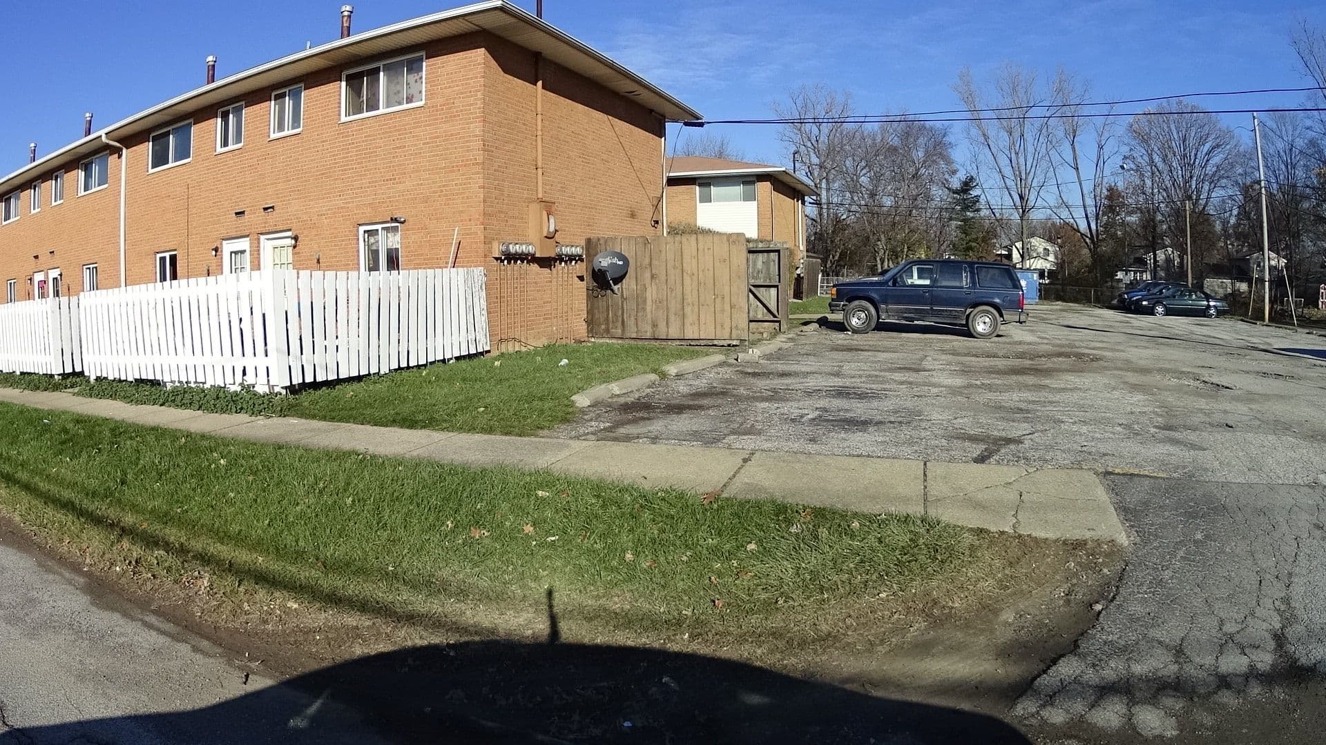 Street view near stoplight, Elyria — © loraincoauditor (CC BY-SA · Mapillary)