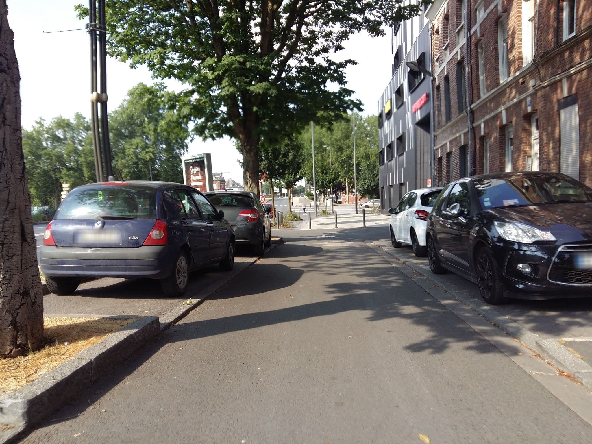 Street view near Apart'City Amiens Gare, Amiens — © simgis (CC BY-SA · Mapillary)