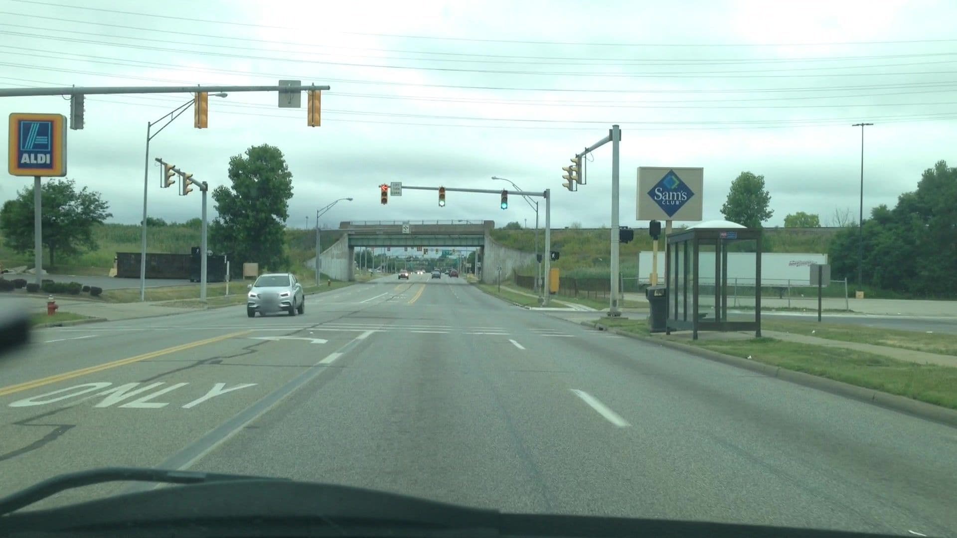 Street view near Fairfield Inn & Suites by Marriott Cleveland Tiedeman Road, Parma Heights — © lvl5 (CC BY-SA · Mapillary)