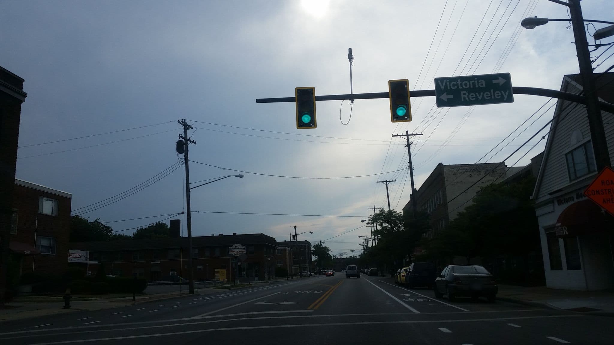 Street view near The Birdhouse, Rocky River — © skorasaurus (CC BY-SA · Mapillary)