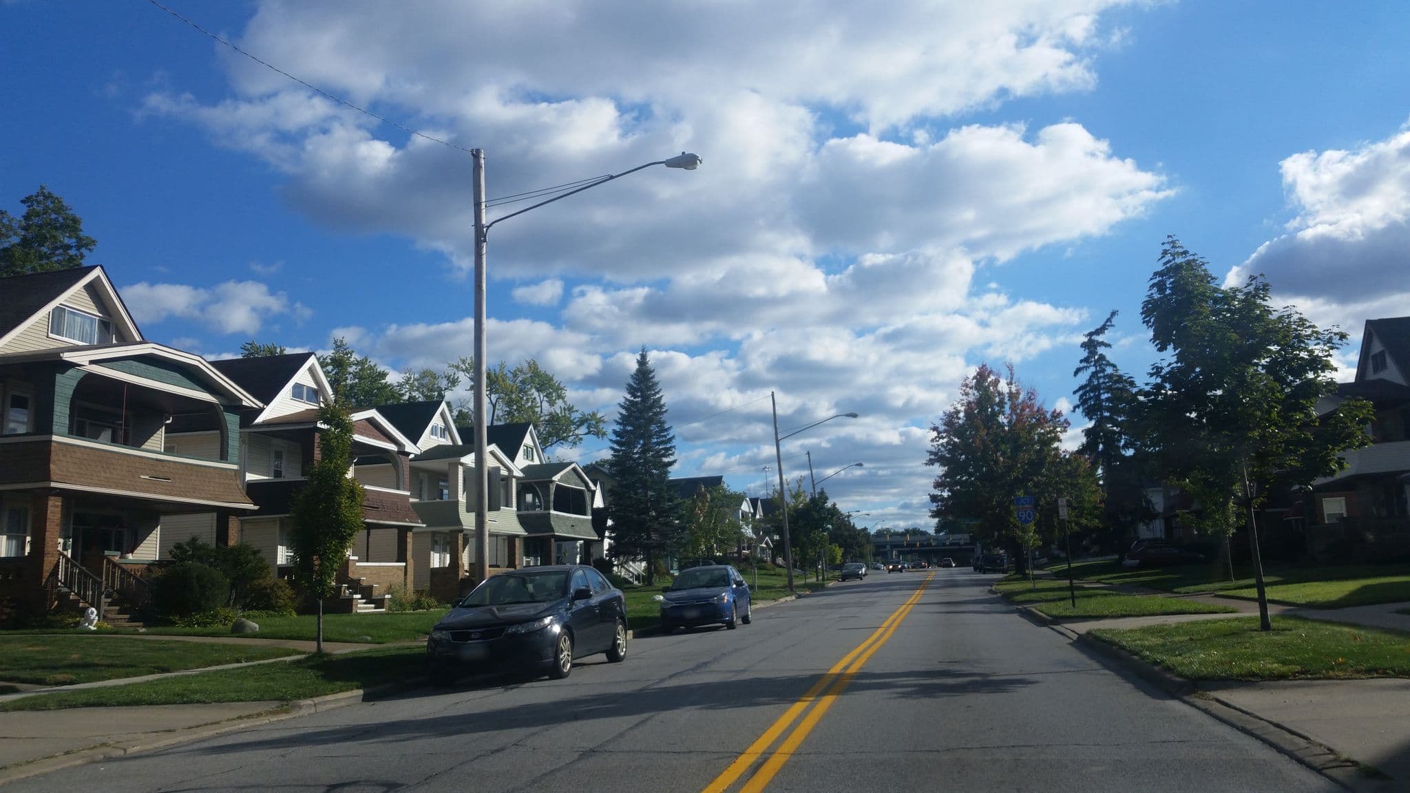 Street view near American Horror Story Hotel, Rocky River — © skorasaurus (CC BY-SA · Mapillary)