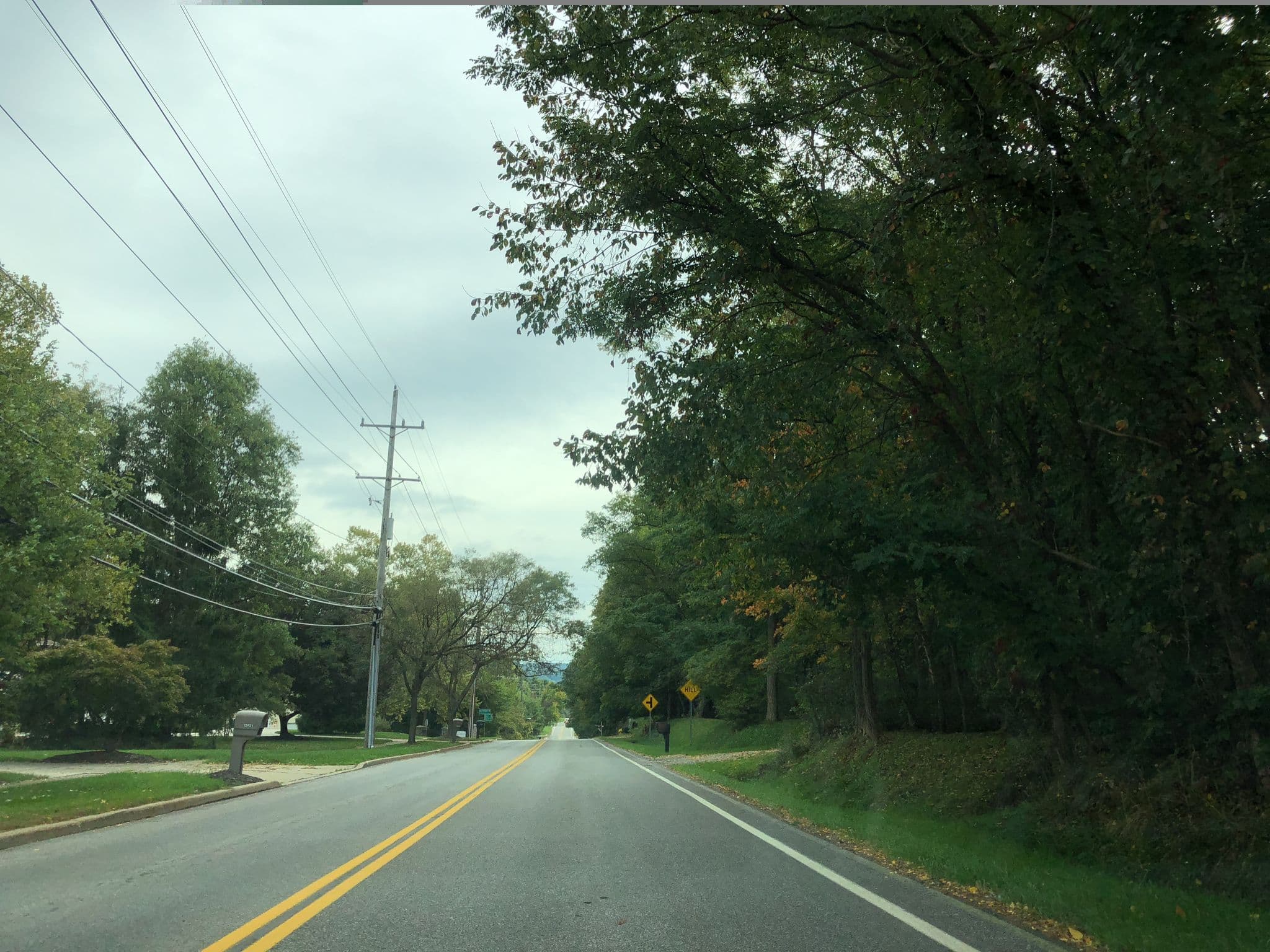 Street view near Chateau de Snowville, Brecksville — © 1ec5 (CC BY-SA · Mapillary)