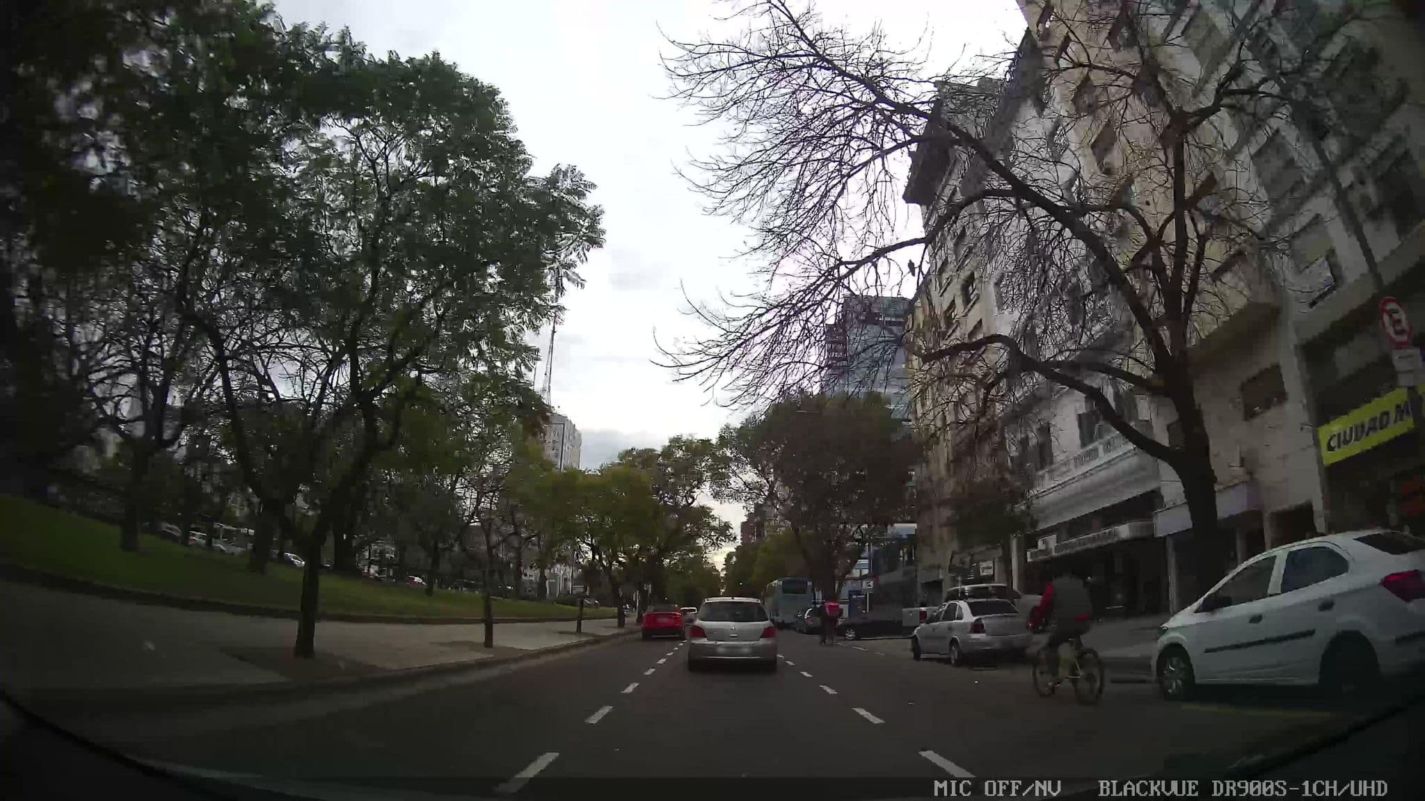 Street view near Hotel Internacional, Buenos Aires — © kaartcam (CC BY-SA · Mapillary)