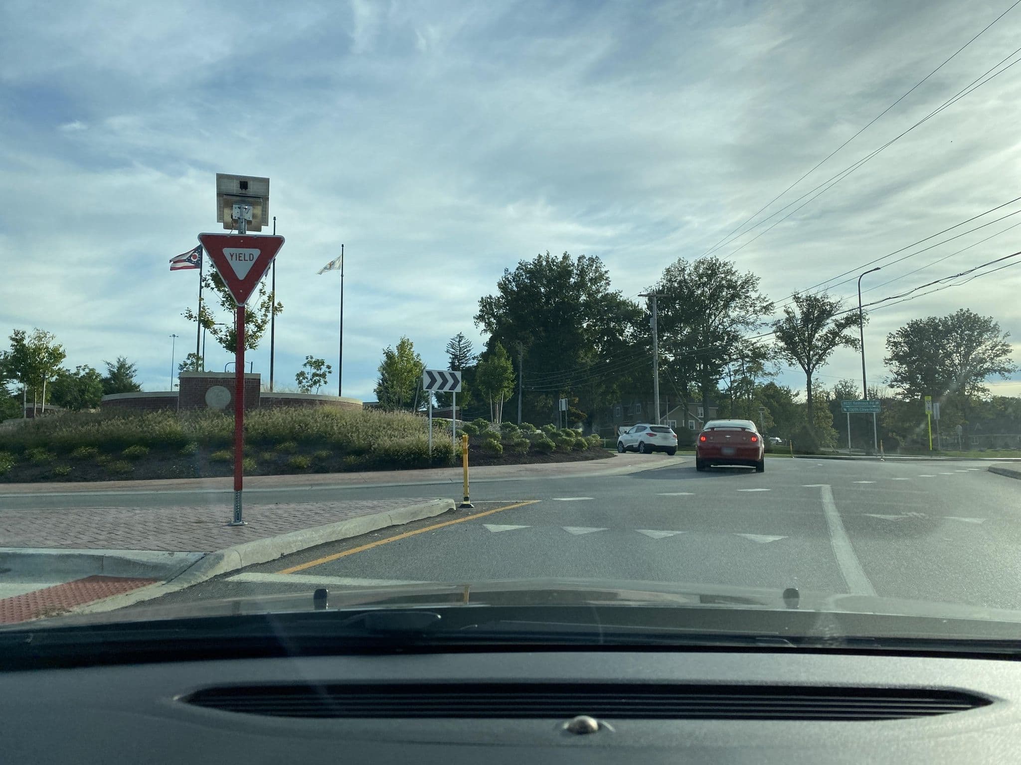 Street view near Inn Place Suites Akron, Fairlawn — © slimguy (CC BY-SA · Mapillary)
