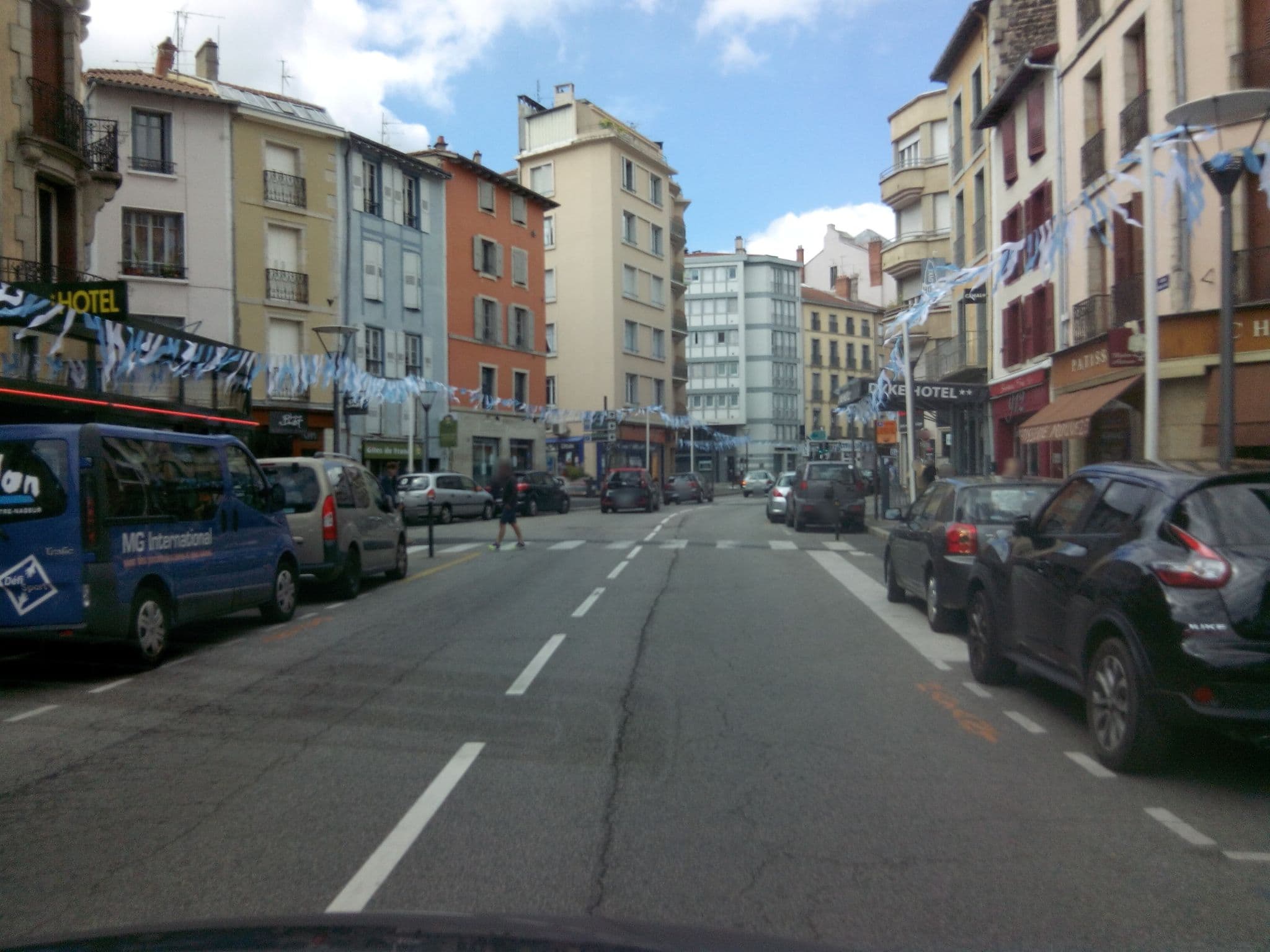 Street view near Hôtel Le Regina, Le Puy-en-Velay — © alainproviste (CC BY-SA · Mapillary)