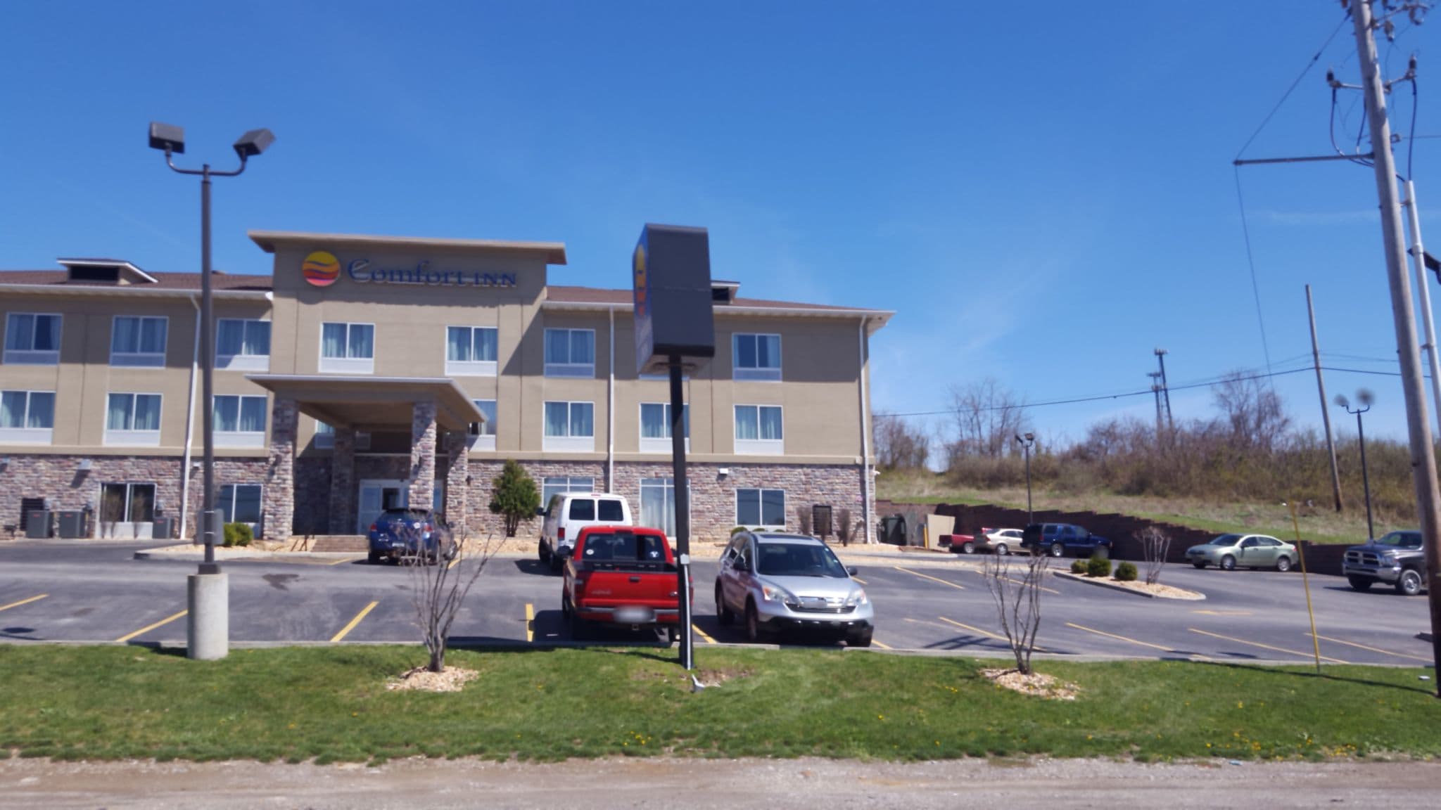 Street view near Comfort Inn Breakfast, Wolfhurst — © jbthemilker (CC BY-SA · Mapillary)
