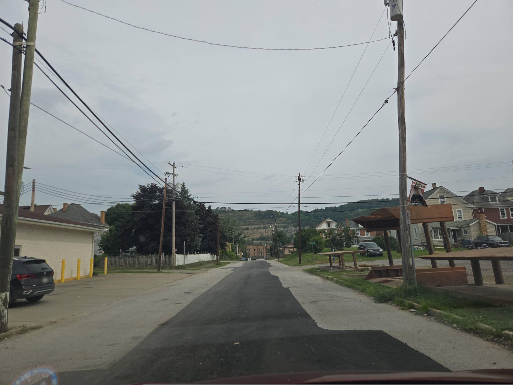 Street view near Mountaineer Poker Room, Newell — © Montrose_Lyle (CC BY-SA · Mapillary)