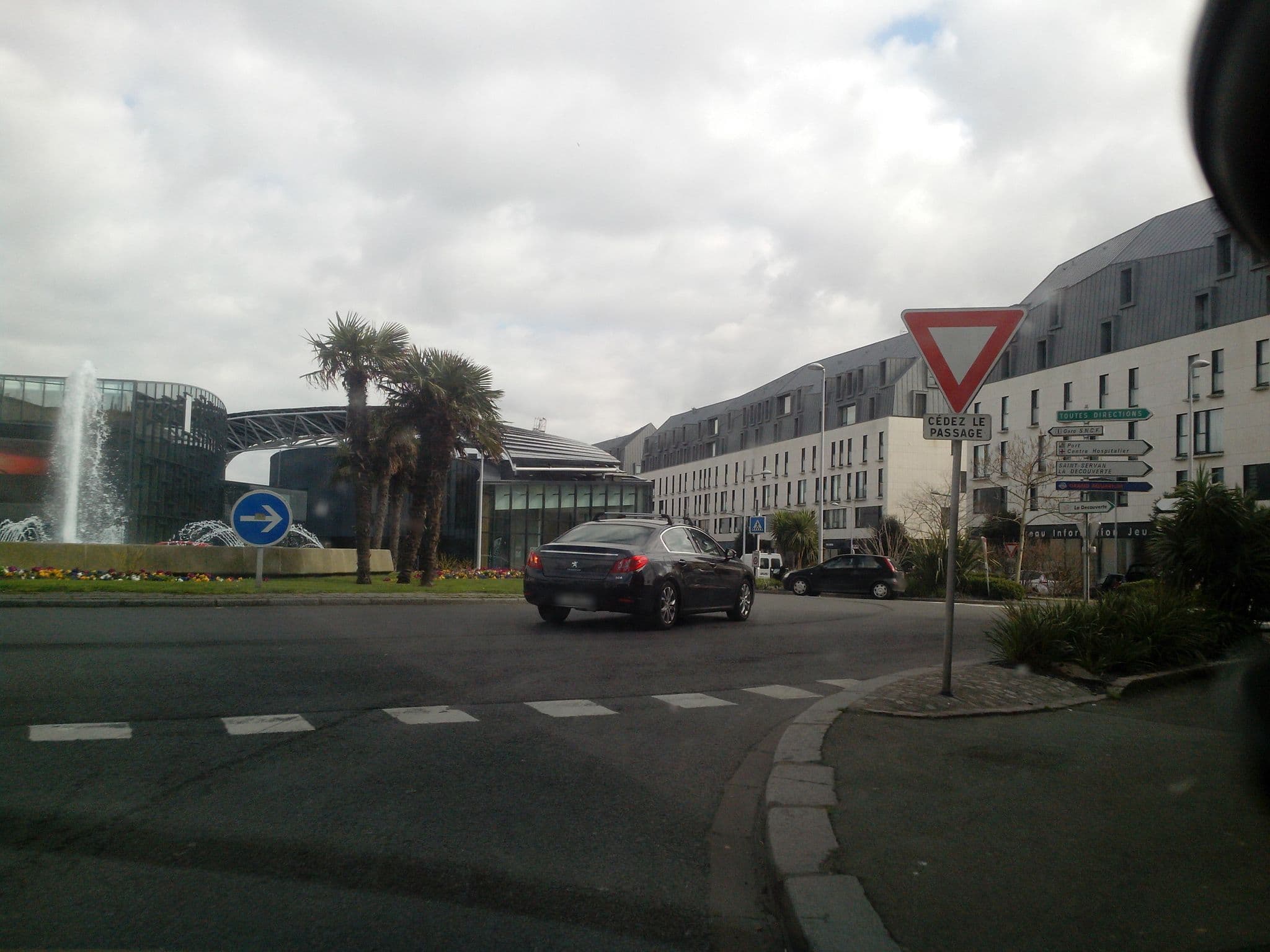 Street view near Le Britannic, Saint-Malo — © hamlet (CC BY-SA · Mapillary)