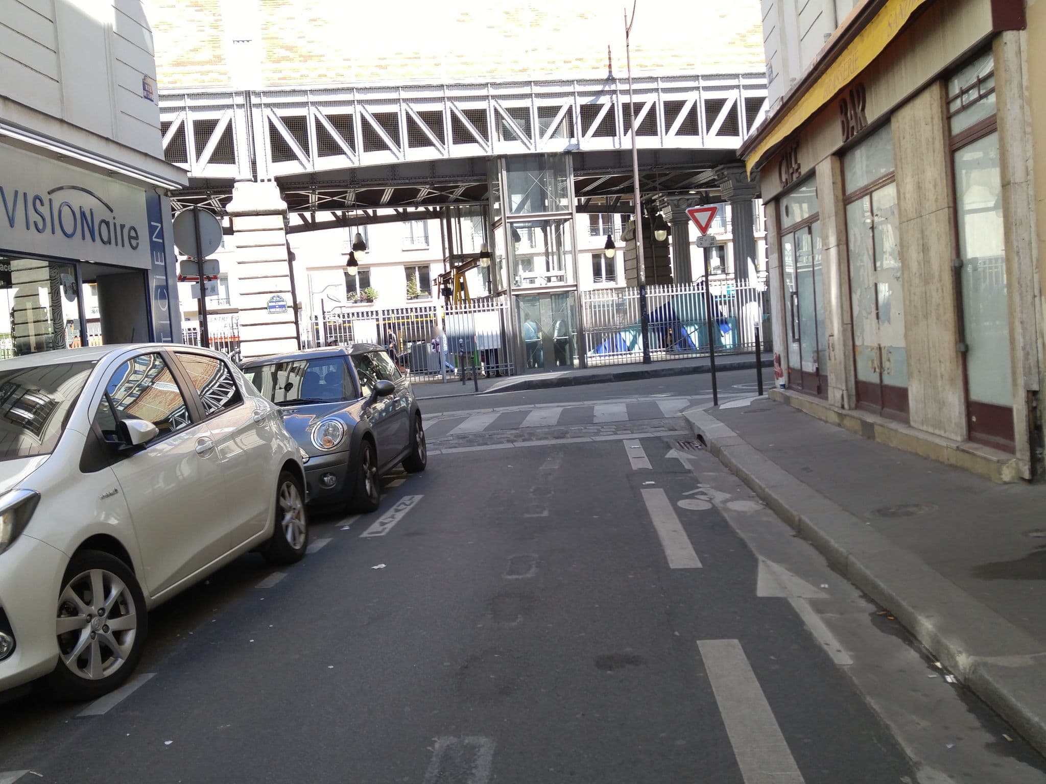 Street view near Art Hotel Eiffel, Paris 15 Vaugirard — © po_gregoire (CC BY-SA · Mapillary)