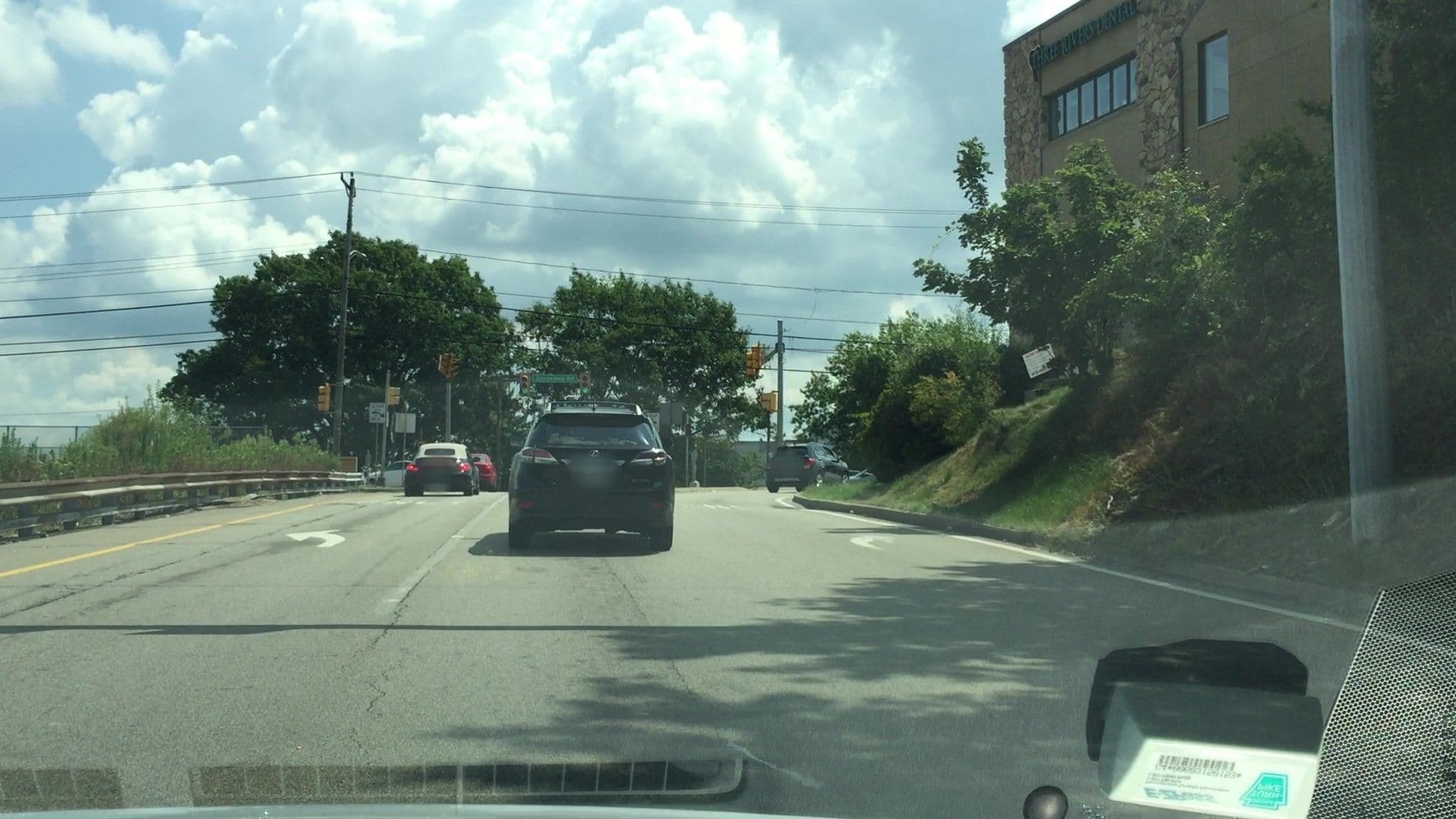 Street view near Corporate Accomodations, Green Tree — © lvl5 (CC BY-SA · Mapillary)