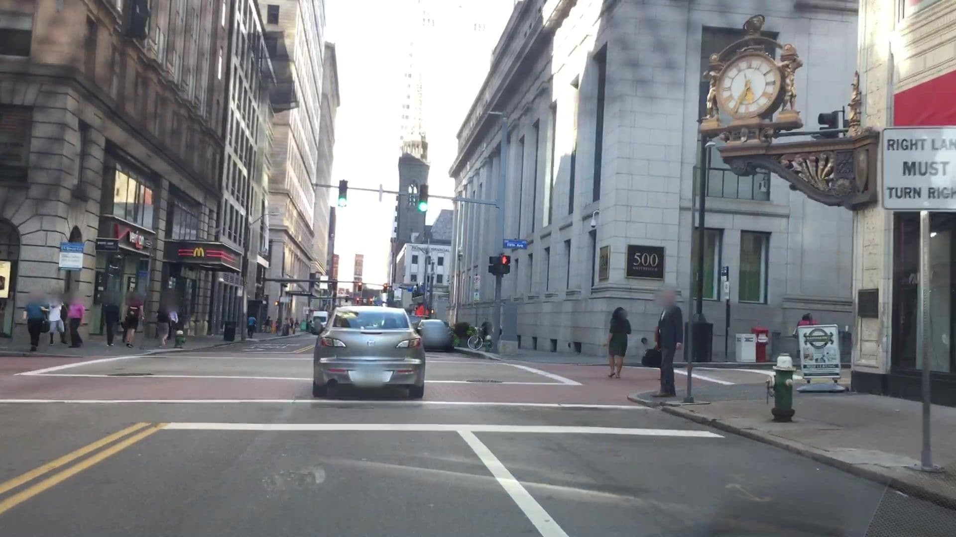 Street view near sternwheeler room, Pittsburgh — © lvl5 (CC BY-SA · Mapillary)