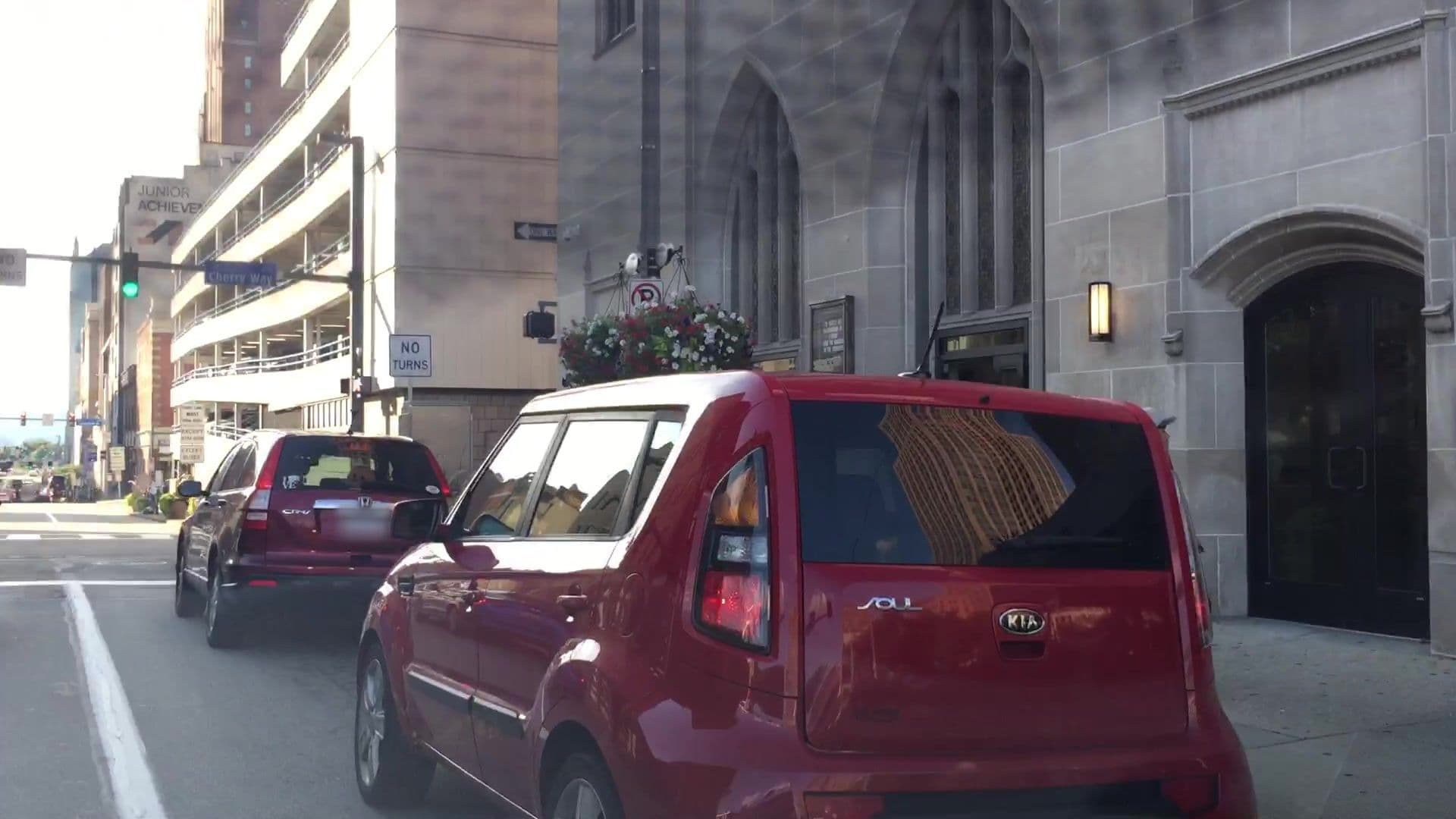 Street view near Distrikt Hotel Pittsburgh, Curio Collection by Hilton, Pittsburgh — © lvl5 (CC BY-SA · Mapillary)