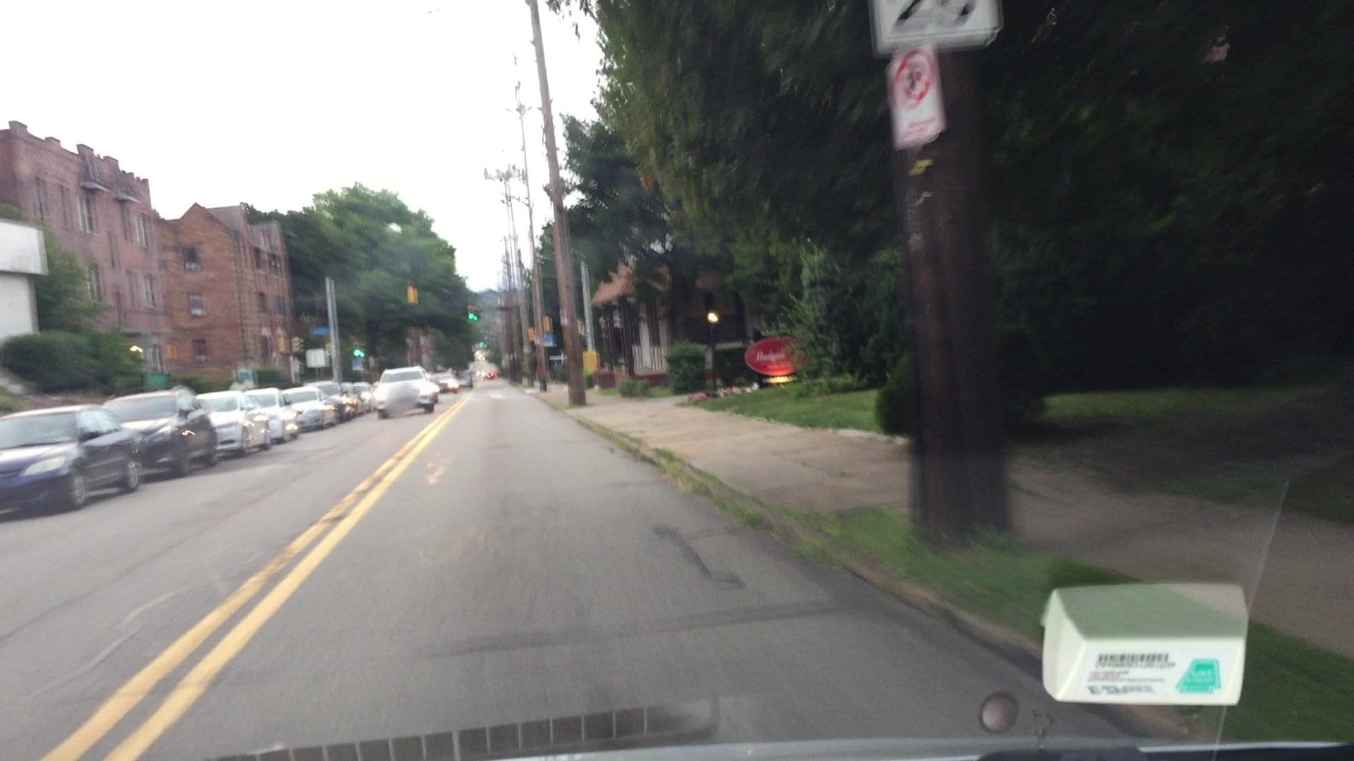 Street view near Shadyside Inn Suites, Wilkinsburg — © lvl5 (CC BY-SA · Mapillary)