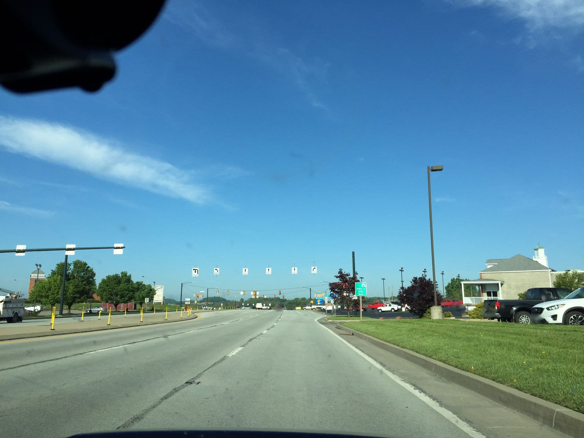Street view near Wingate by Wyndham Latrobe, Lawson Heights — © codgis (CC BY-SA · Mapillary)
