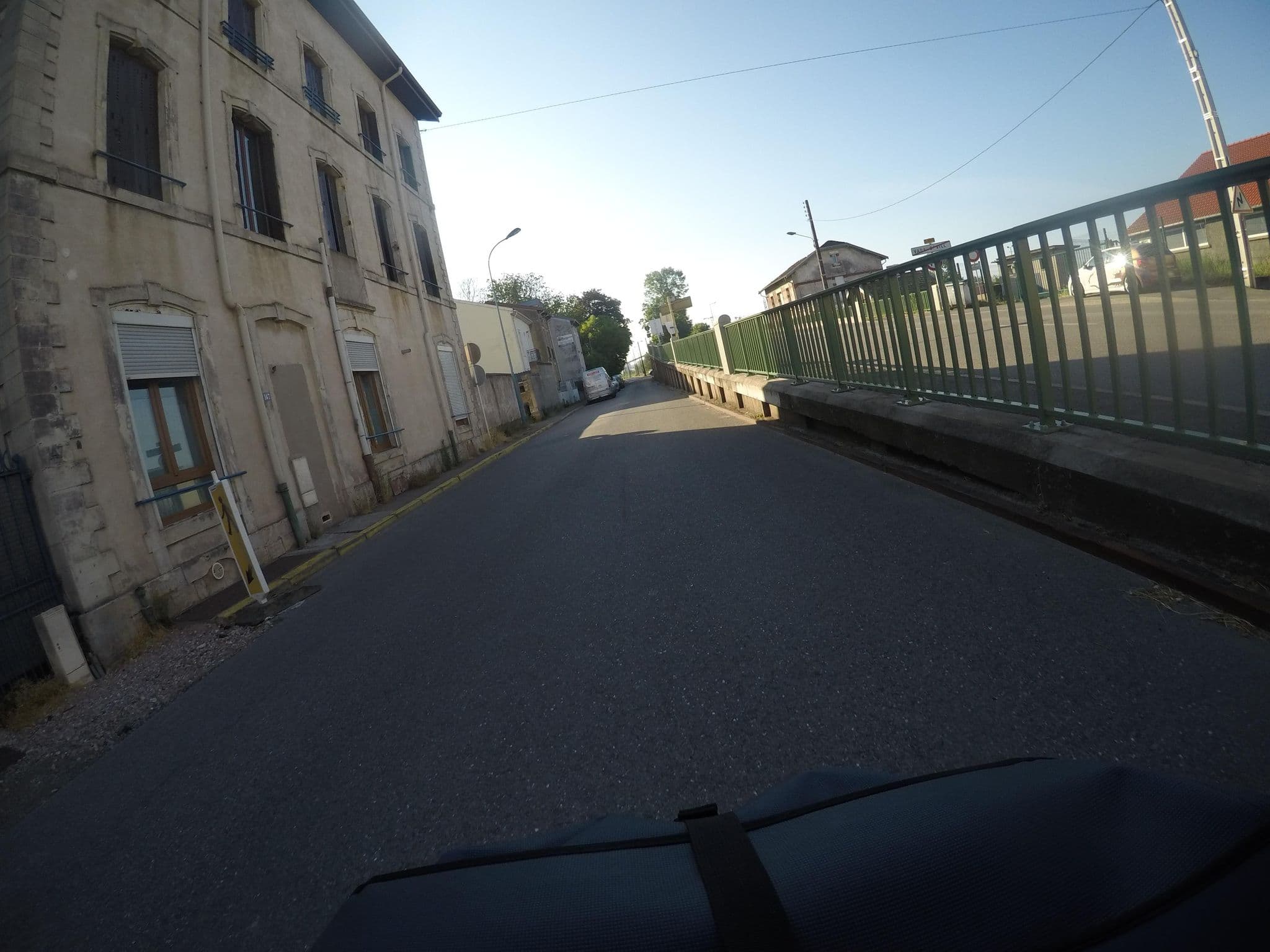 Street view near L'Étoile d'Argent, Varangéville — © mfa (CC BY-SA · Mapillary)
