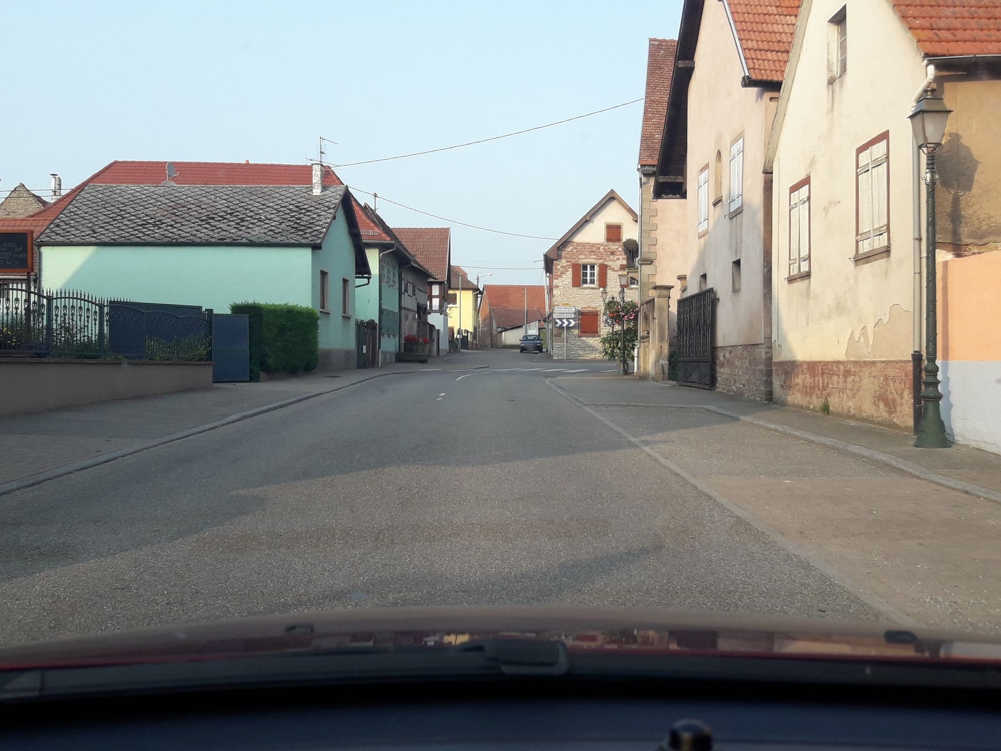Street view near La ferme de Louise, Wasselonne — © f4fxl (CC BY-SA · Mapillary)